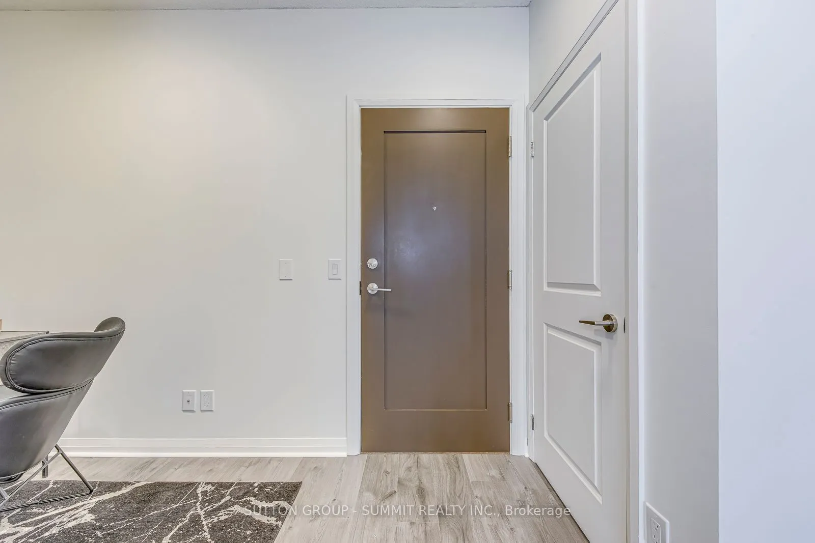 55 EGLINTON Avenue, #1305