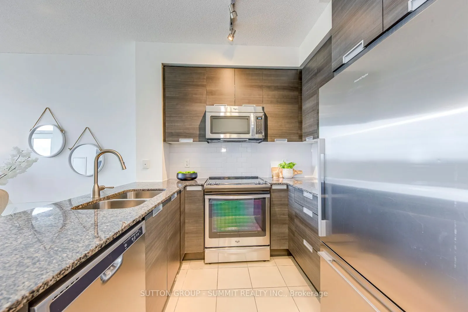 55 EGLINTON Avenue, #1305