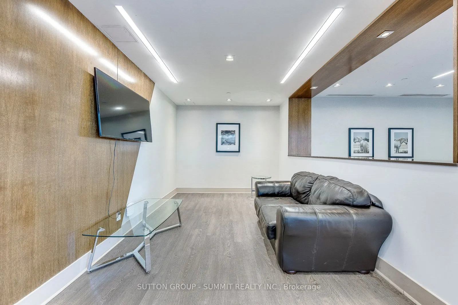 55 EGLINTON Avenue, #1305