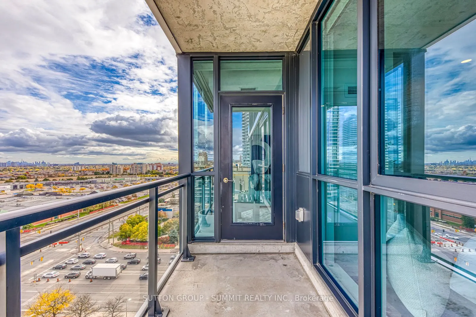 55 EGLINTON Avenue, #1305