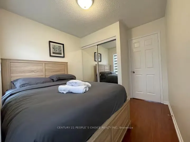 3050 Erin Centre Boulevard, #101