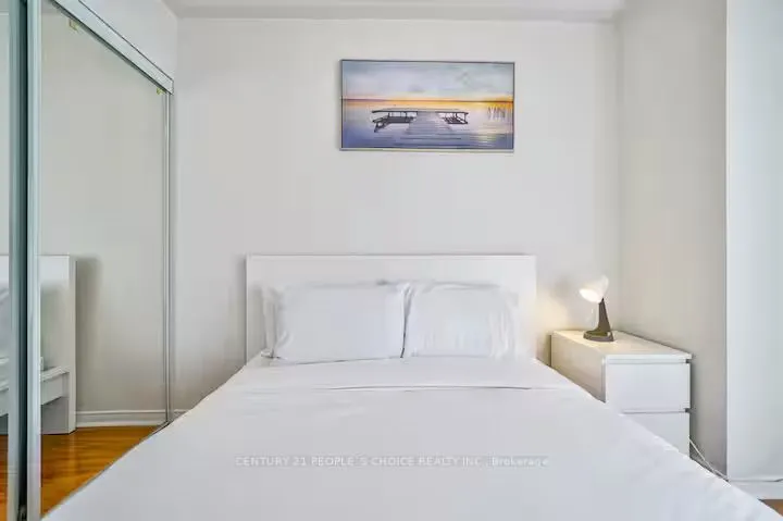 3050 Erin Centre Boulevard, #101