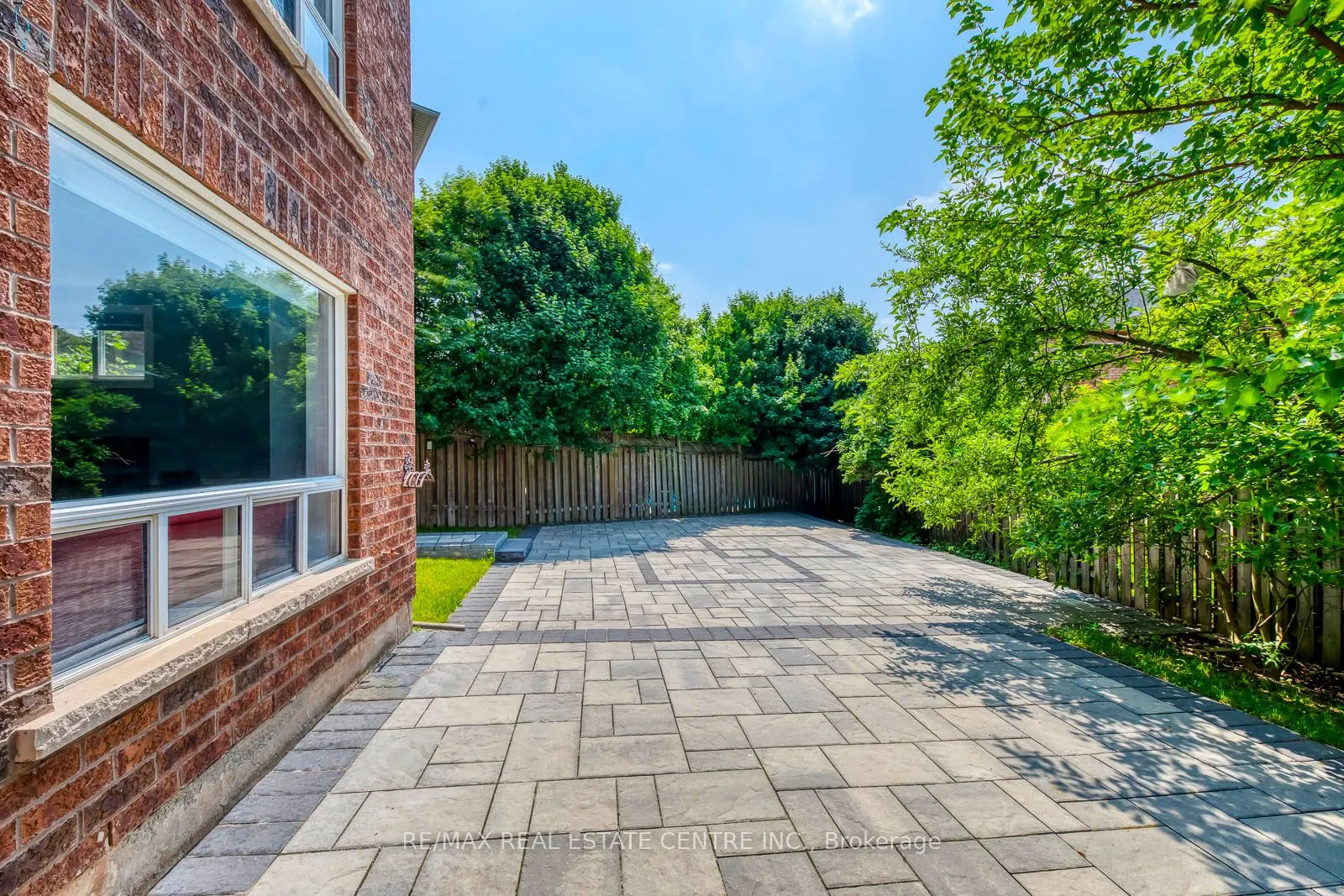 5360 Cachet Crescent