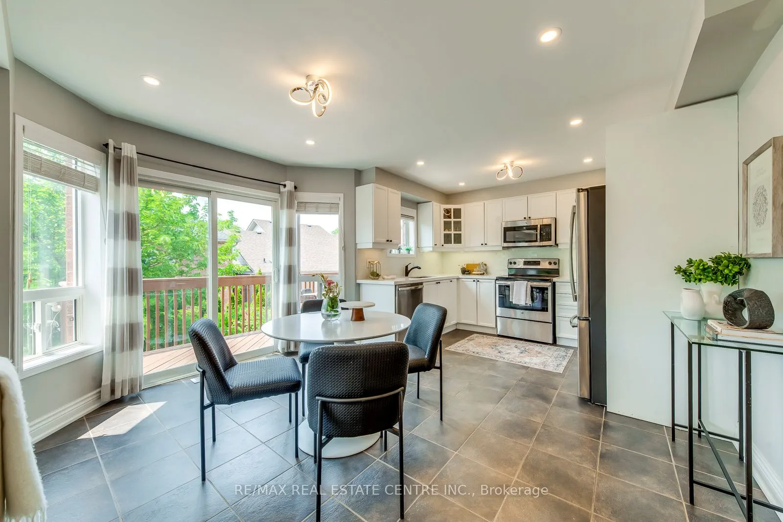 5360 Cachet Crescent