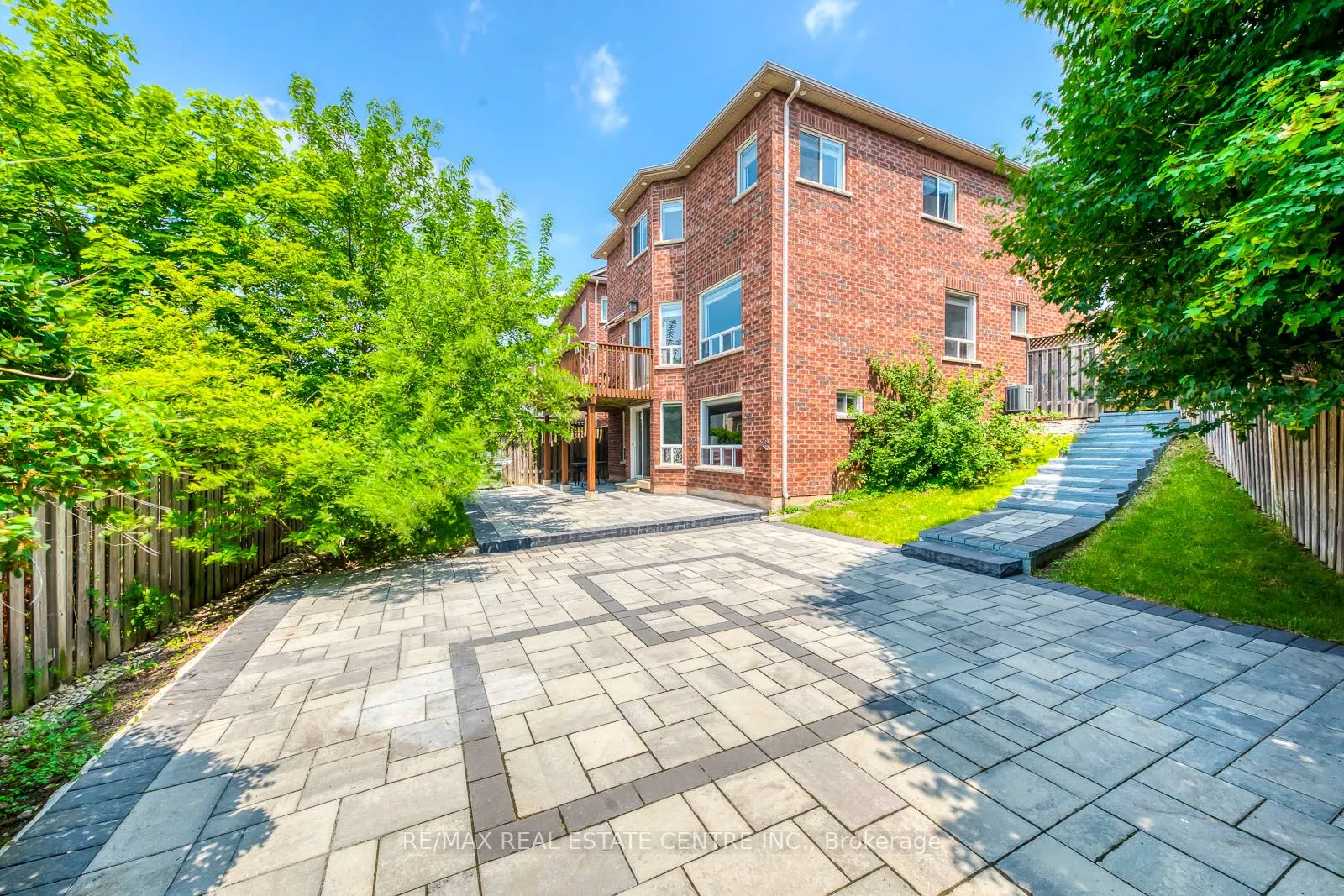 5360 Cachet Crescent