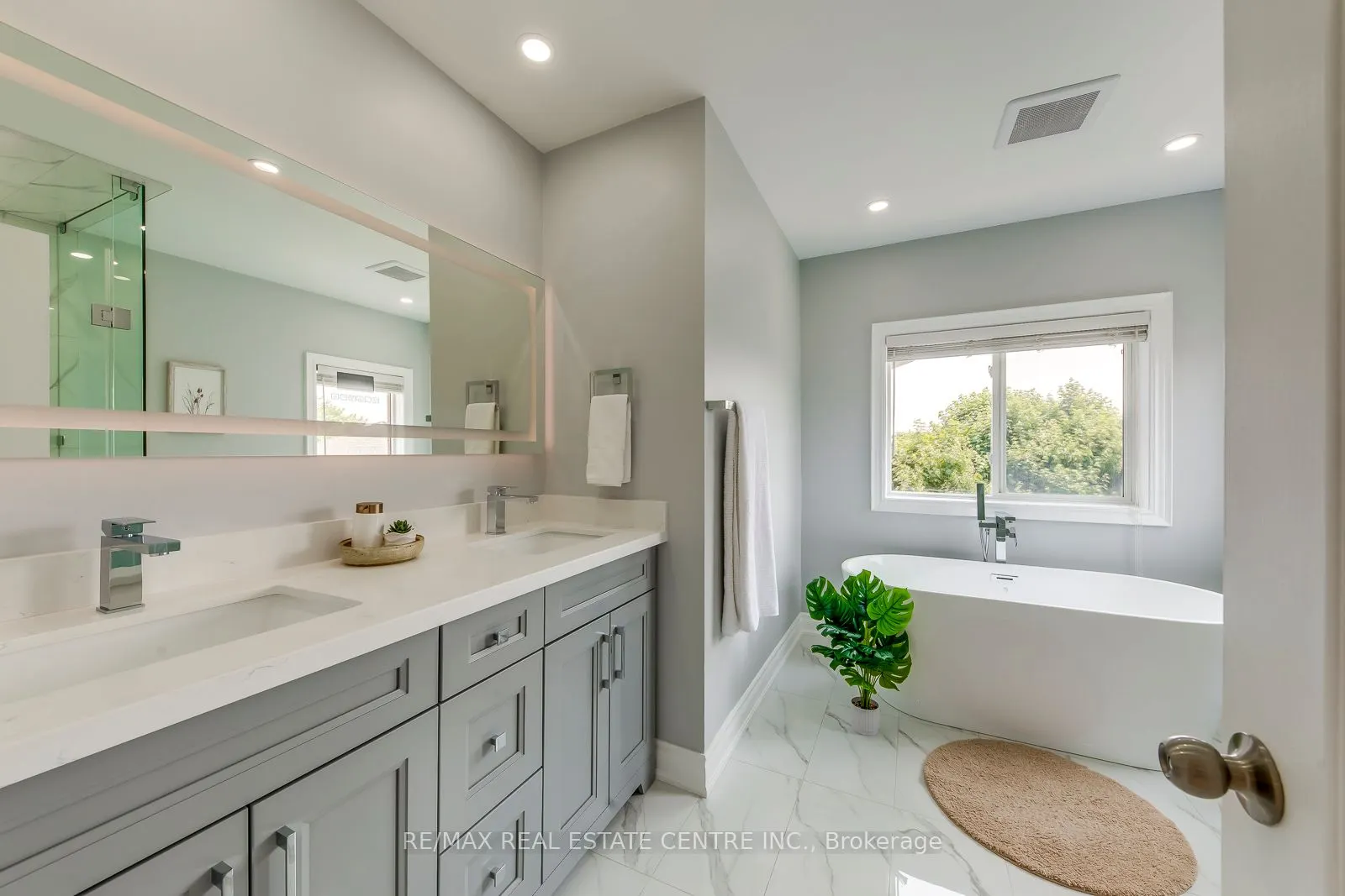 5360 Cachet Crescent