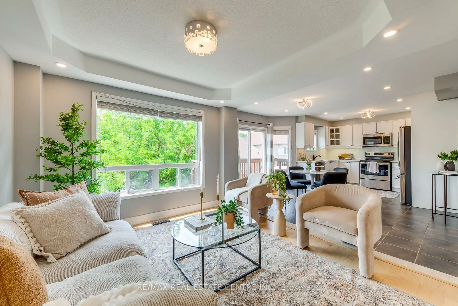 5360 Cachet Crescent