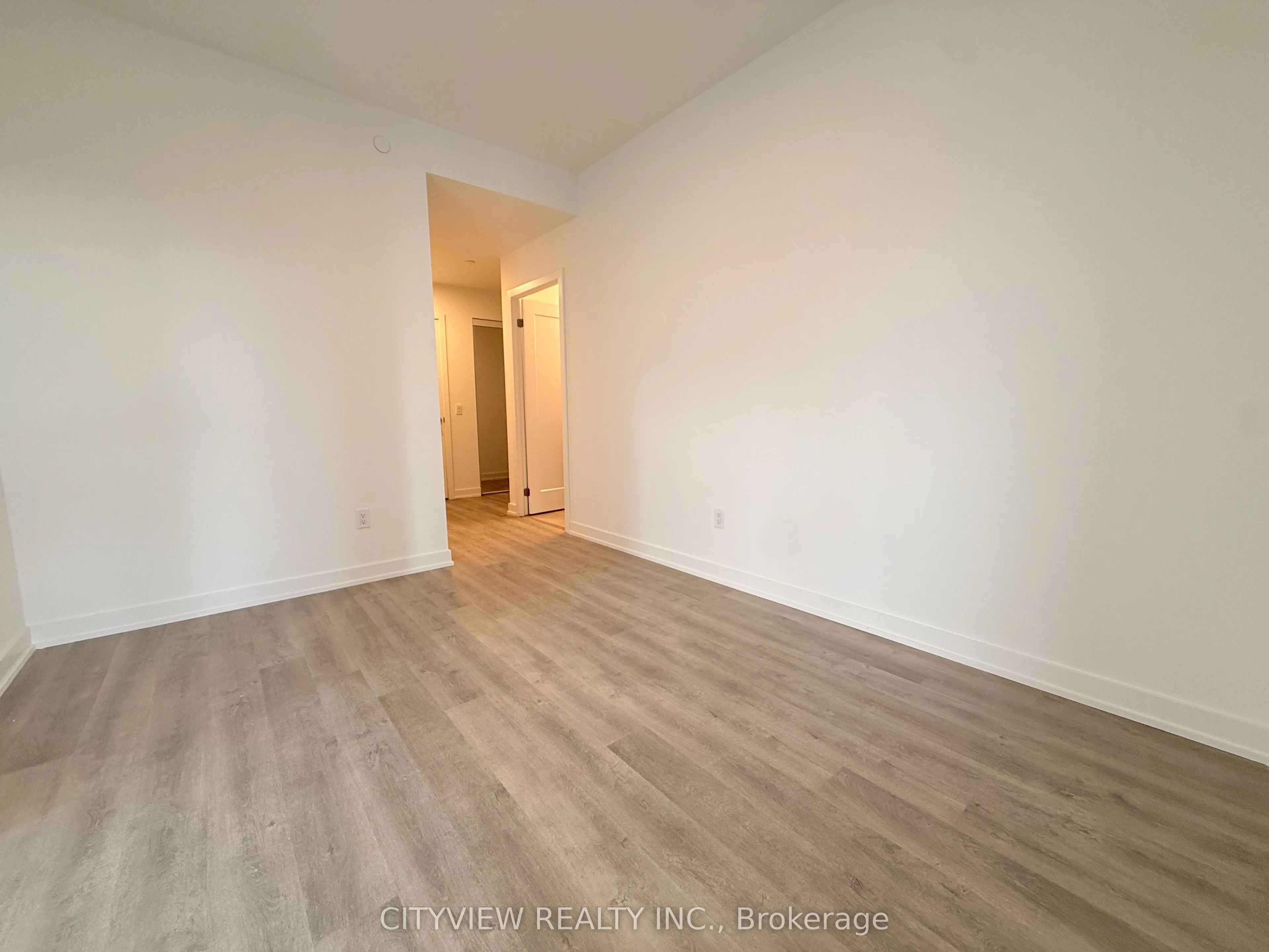 1505 Hurontario Street, #3005
