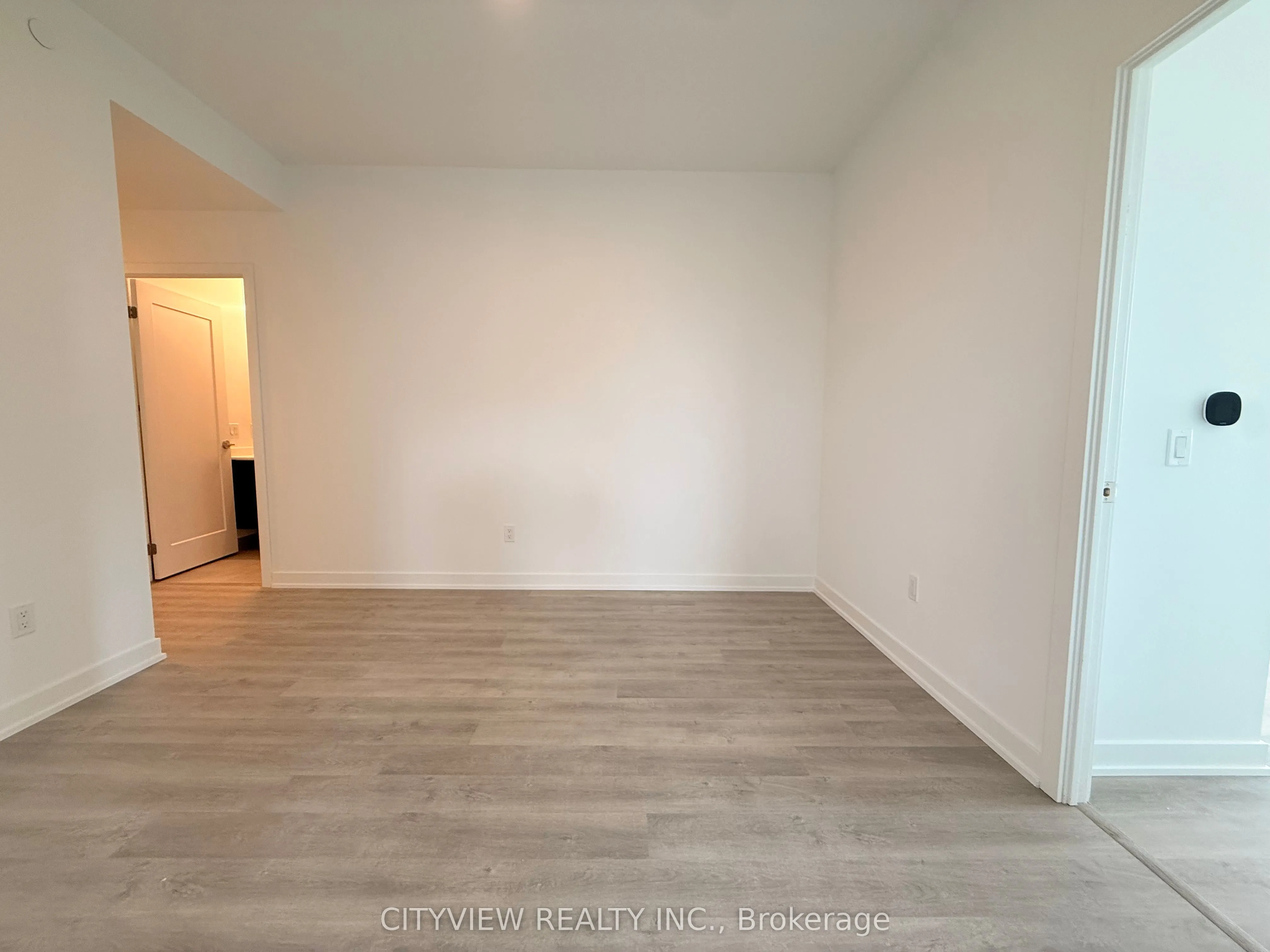 1505 Hurontario Street, #3005