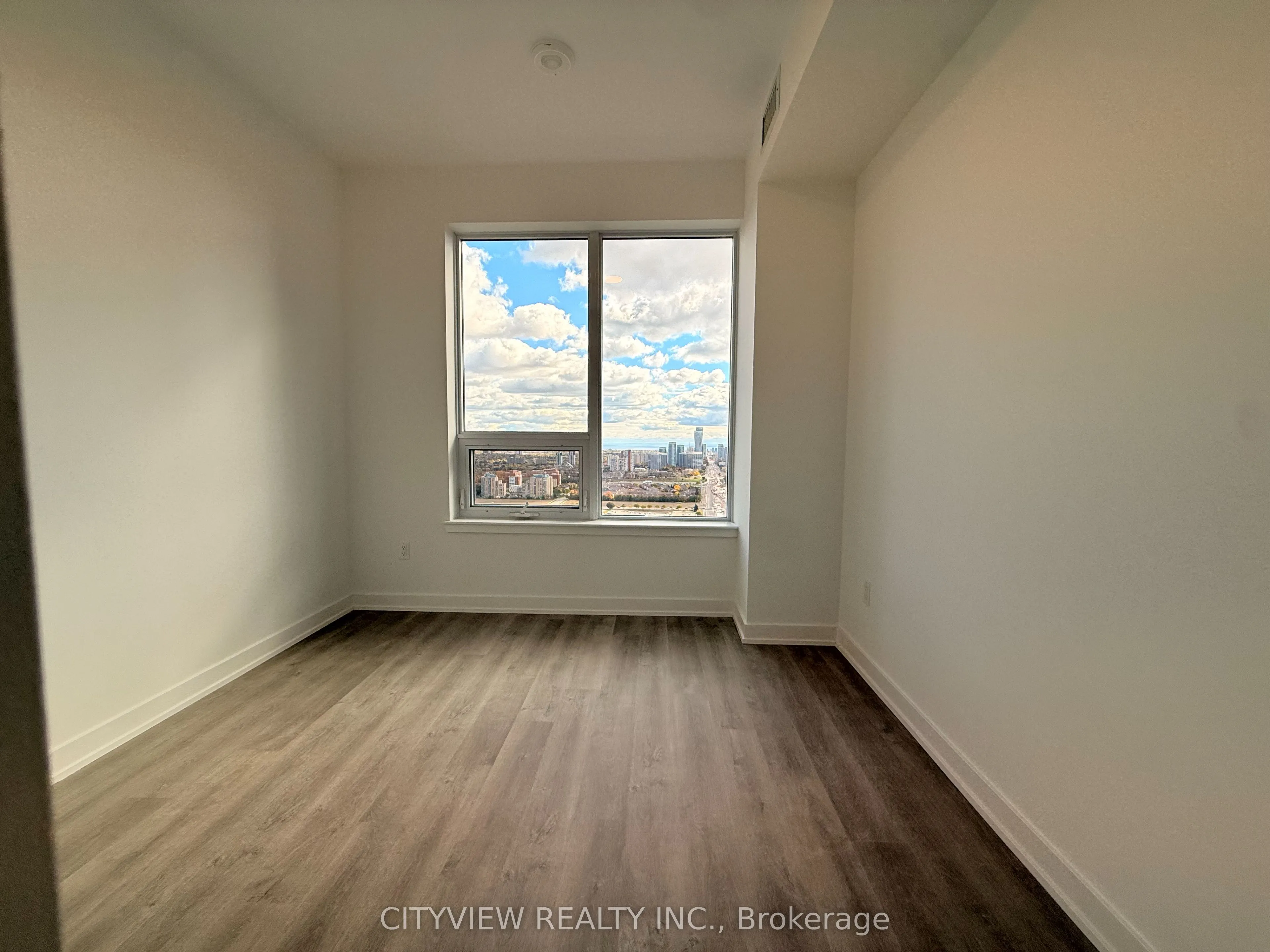 1505 Hurontario Street, #3005