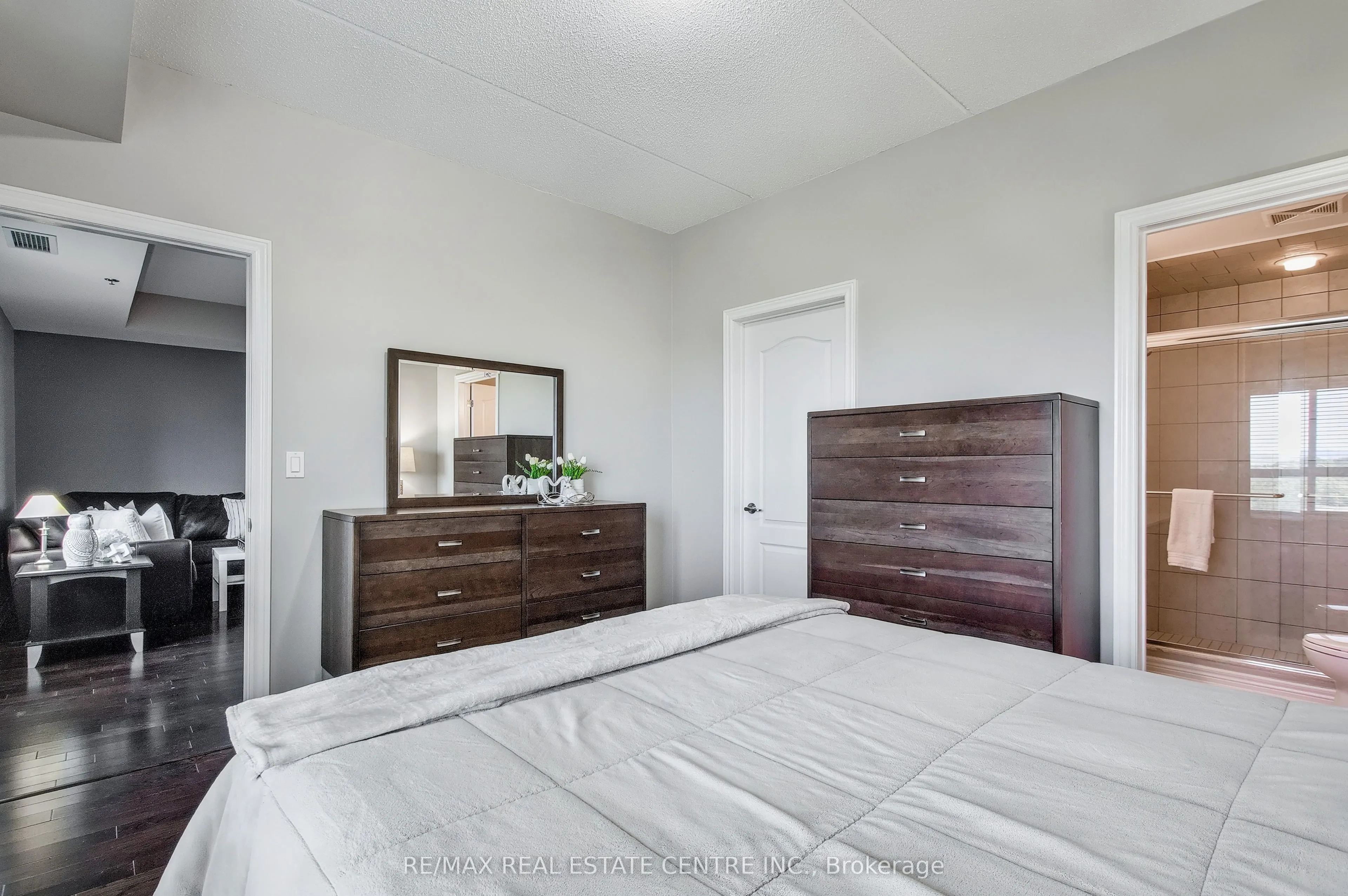 1421 Costigan Road, #404