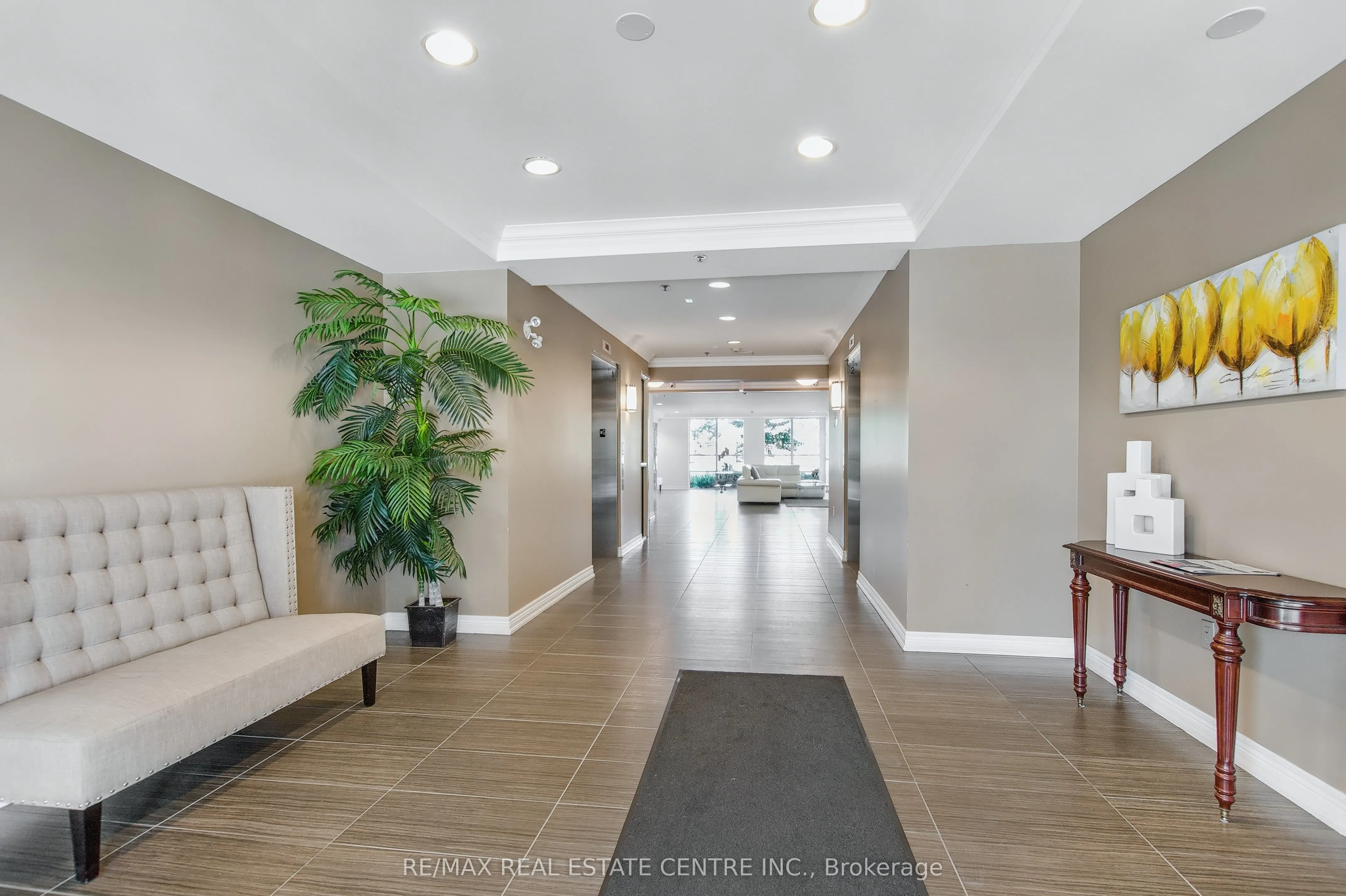 1421 Costigan Road, #404