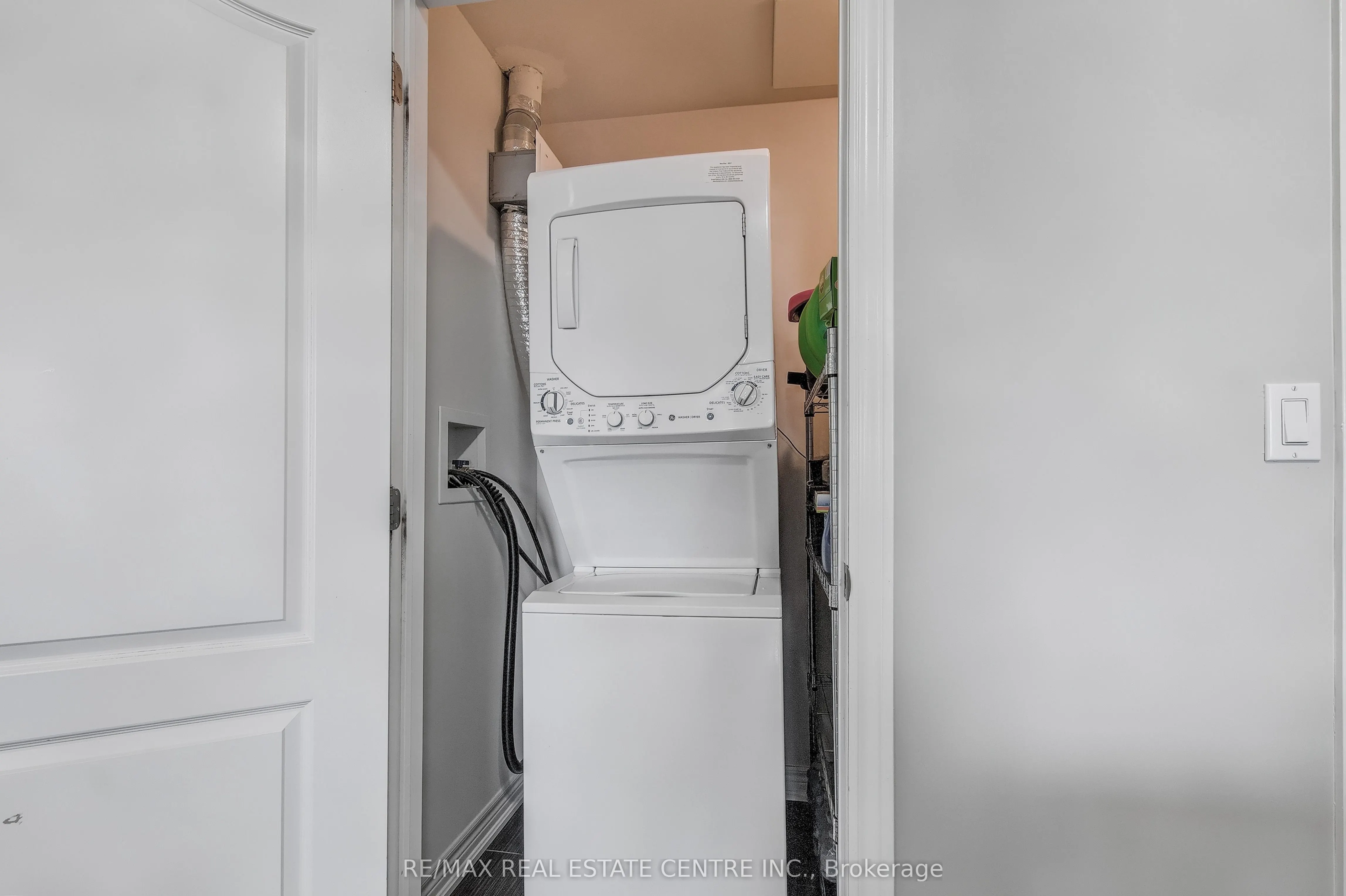 1421 Costigan Road, #404