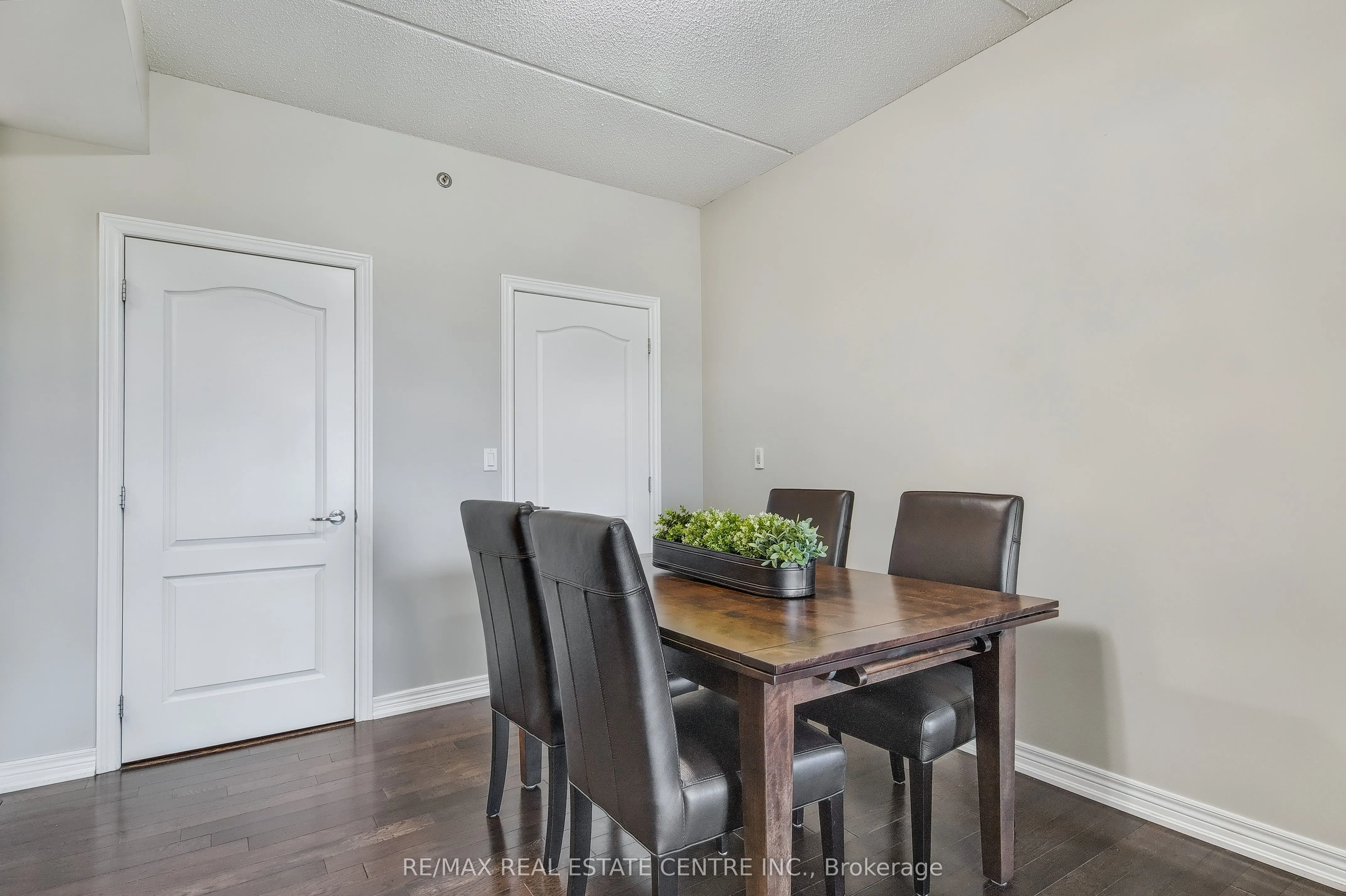 1421 Costigan Road, #404