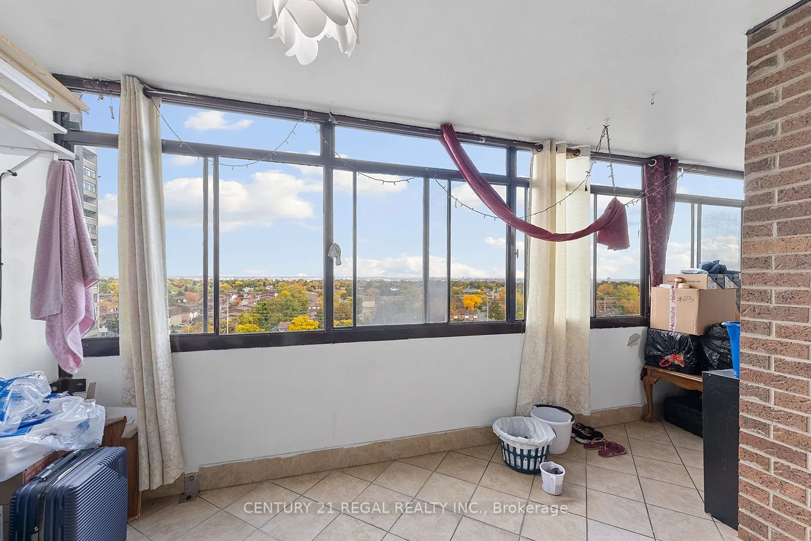 18 Knightsbridge Road, #1009