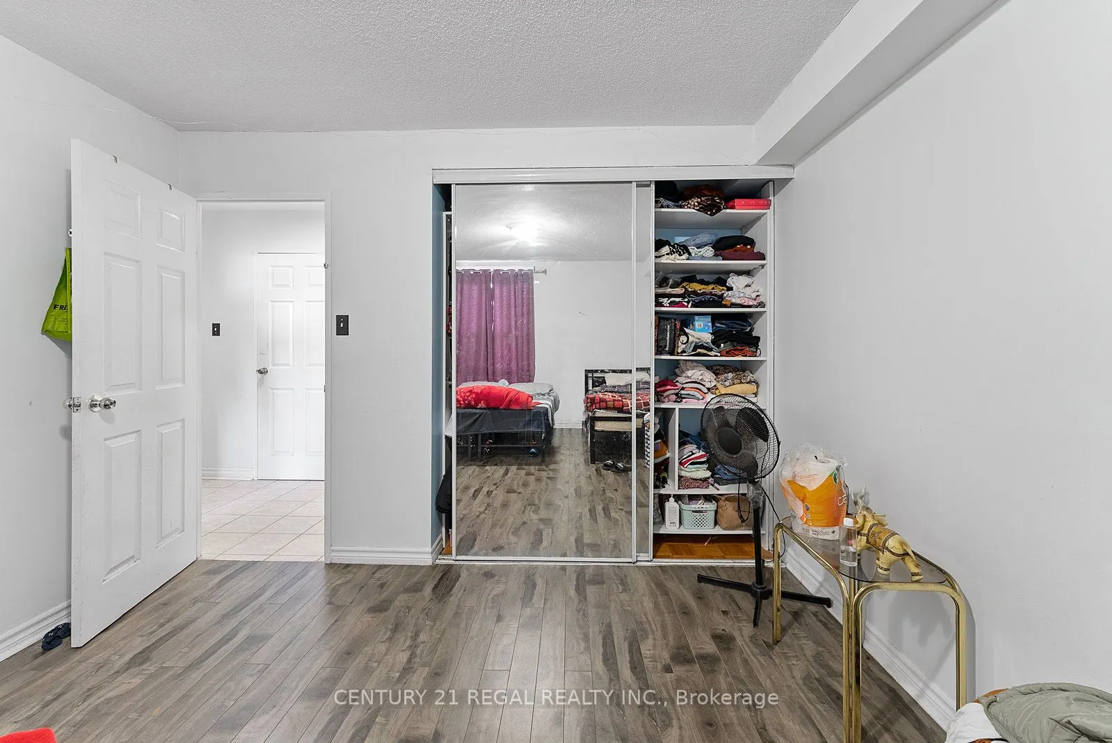 18 Knightsbridge Road, #1009