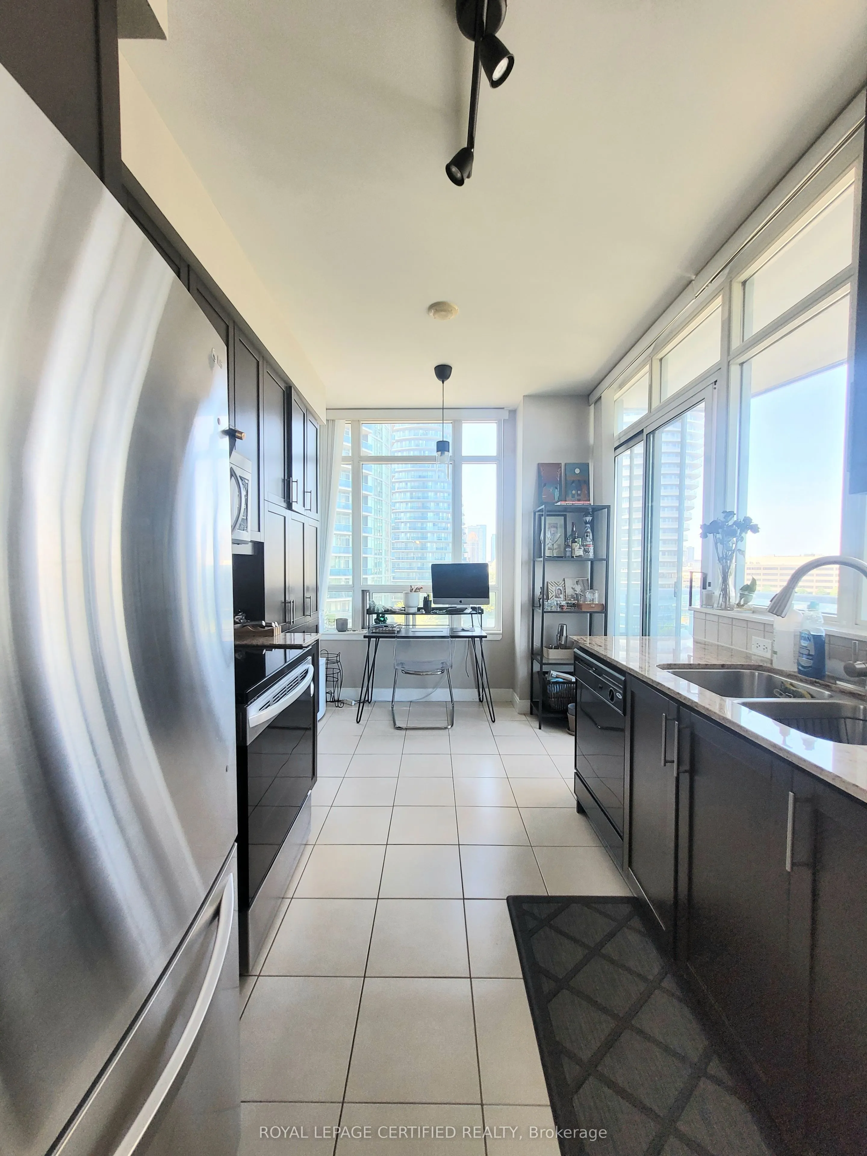 90 Absolute Avenue, #909