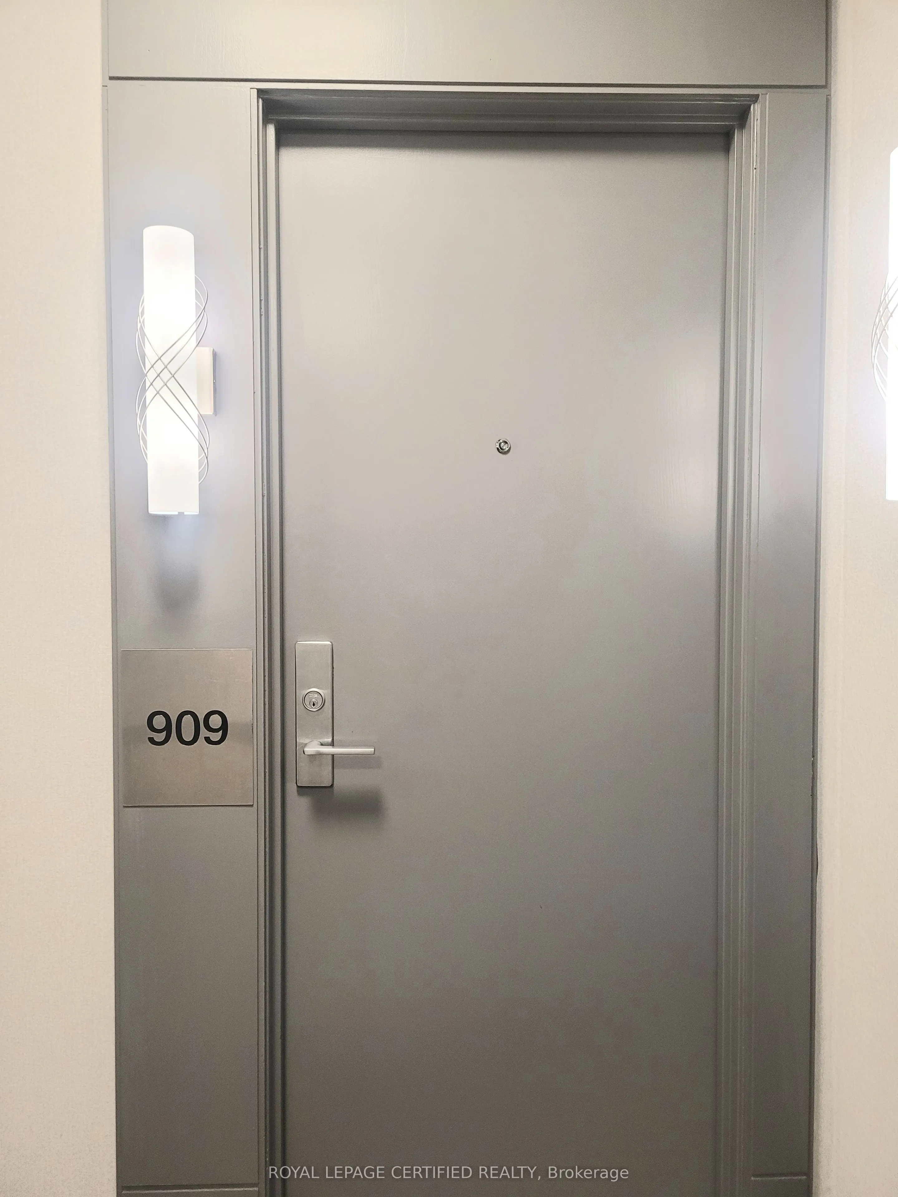 90 Absolute Avenue, #909