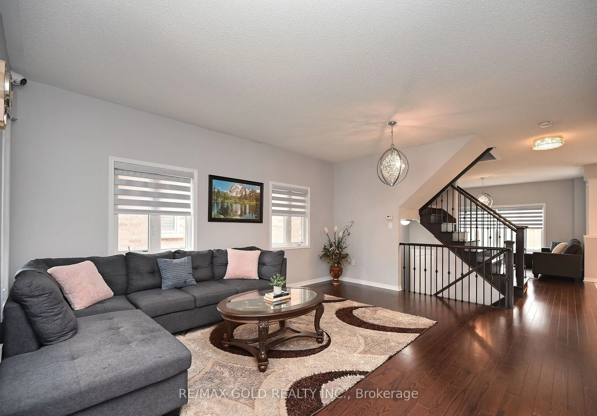 96 Ledger Point Crescent