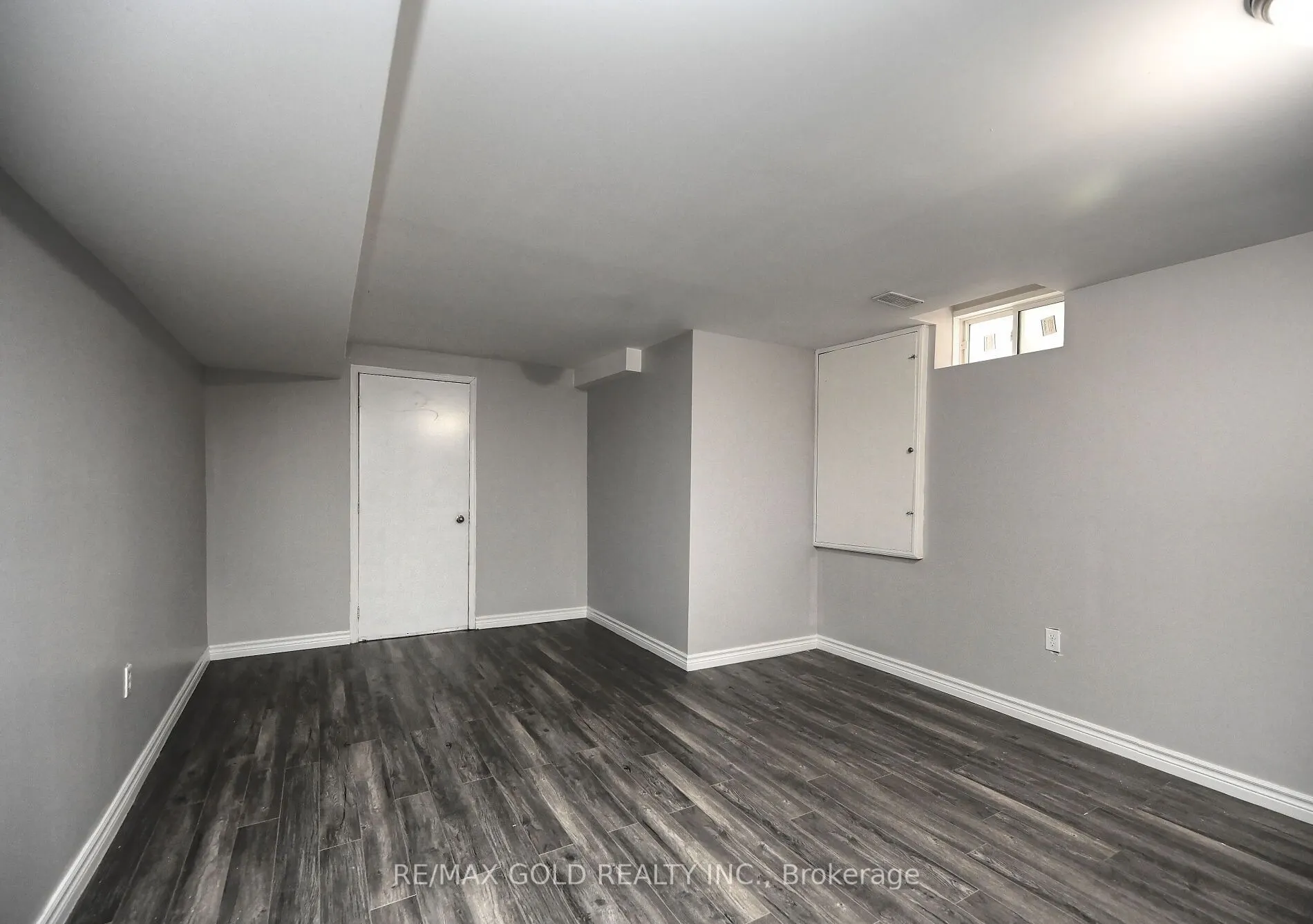 96 Ledger Point Crescent