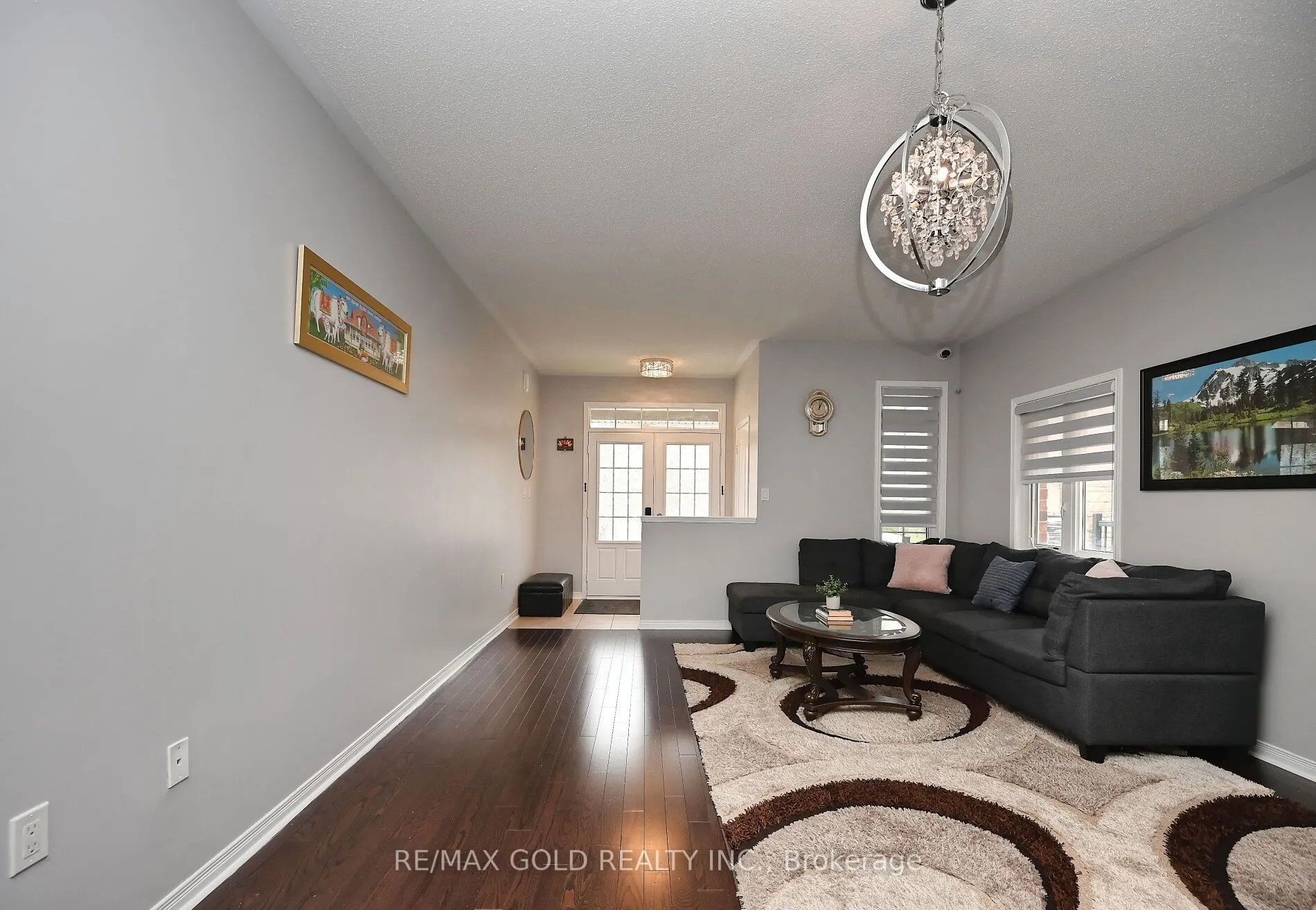 96 Ledger Point Crescent