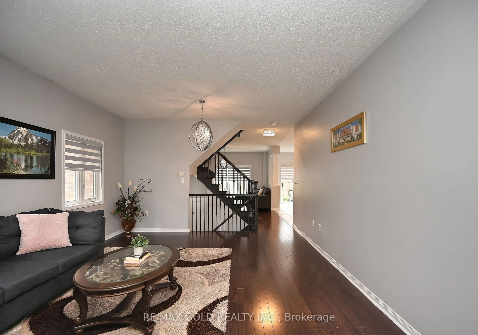 96 Ledger Point Crescent