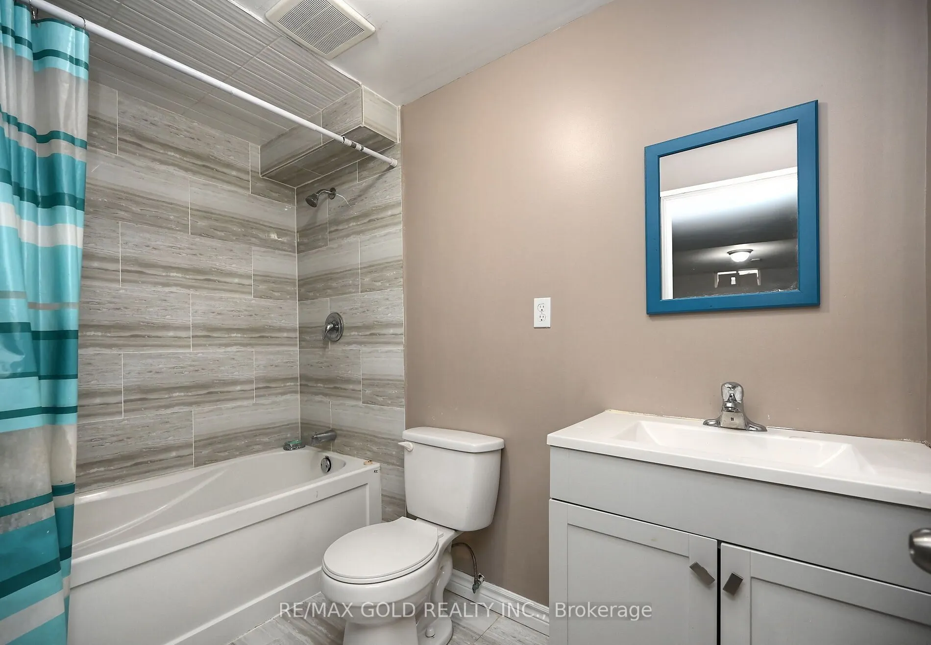 96 Ledger Point Crescent