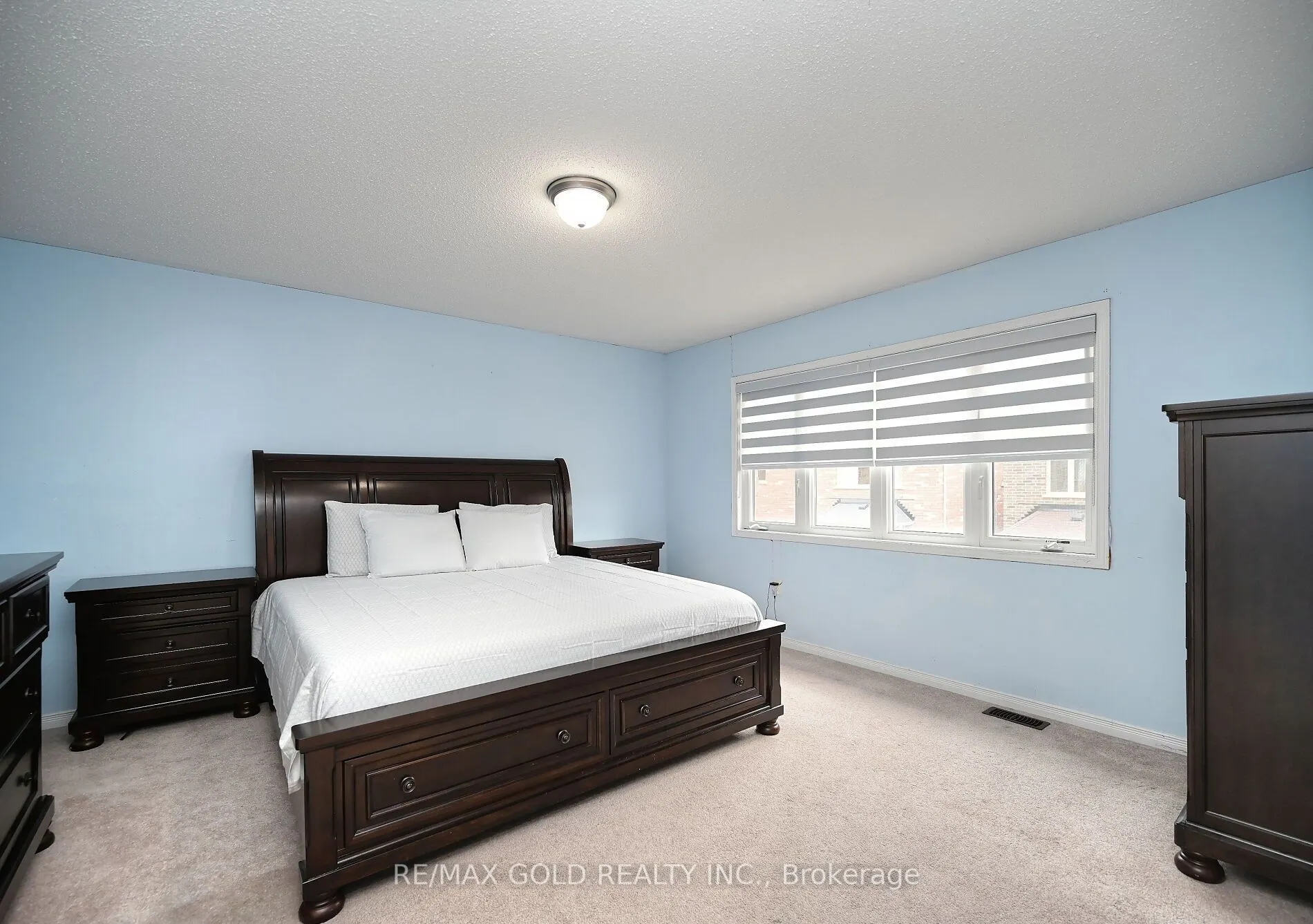 96 Ledger Point Crescent