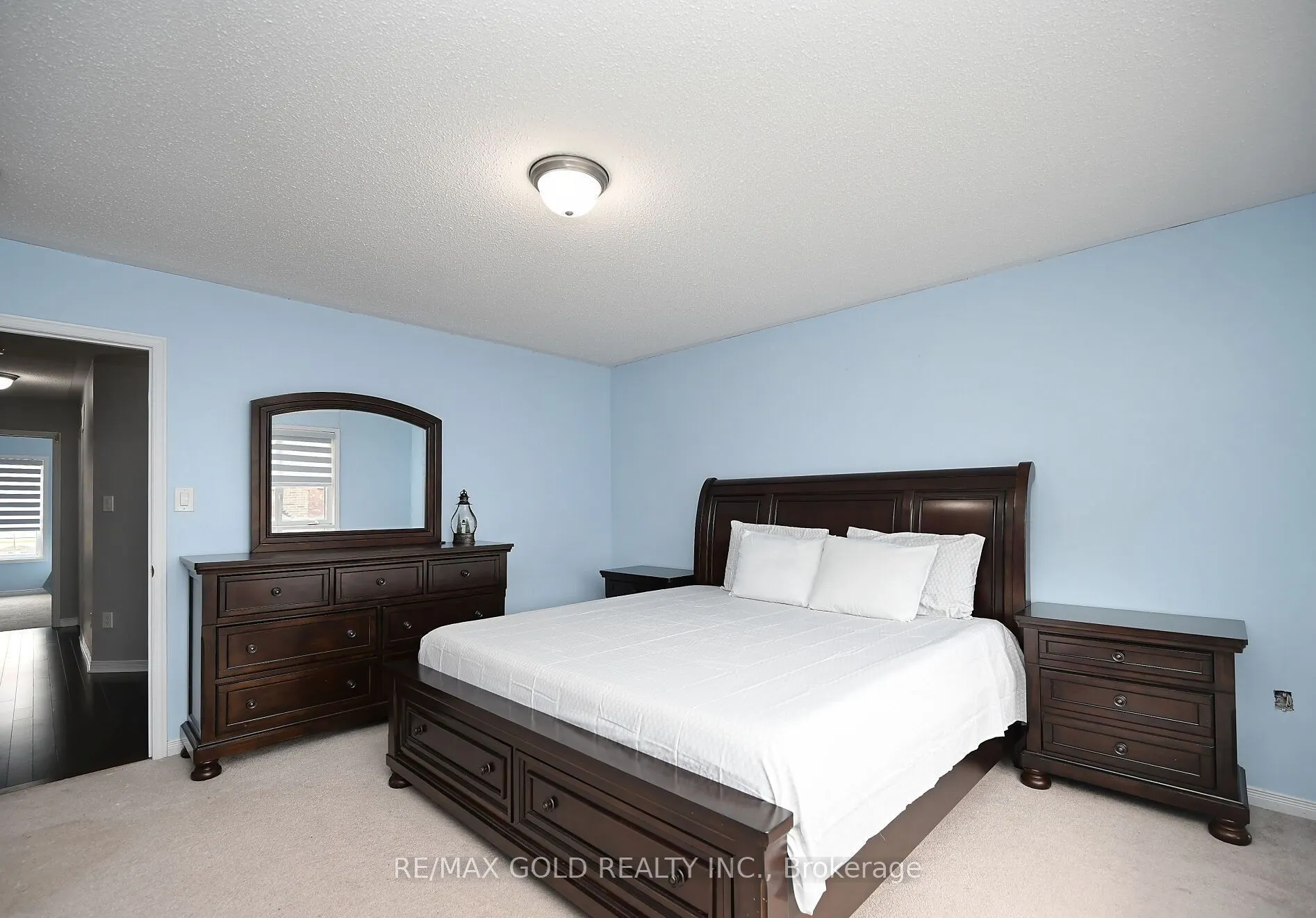 96 Ledger Point Crescent