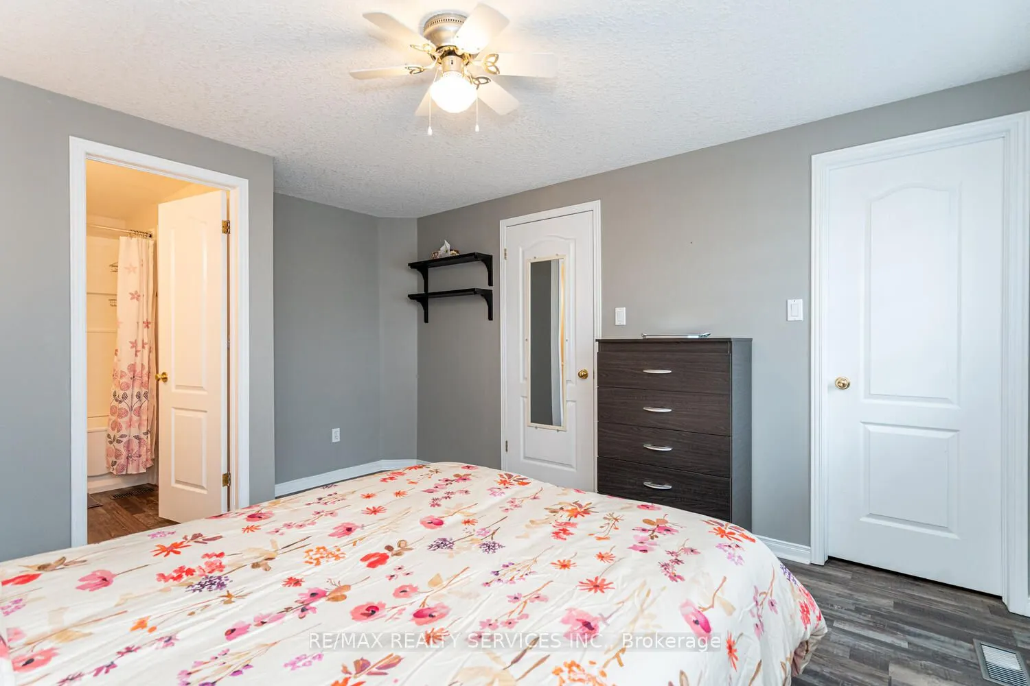 73 Montgomery Boulevard