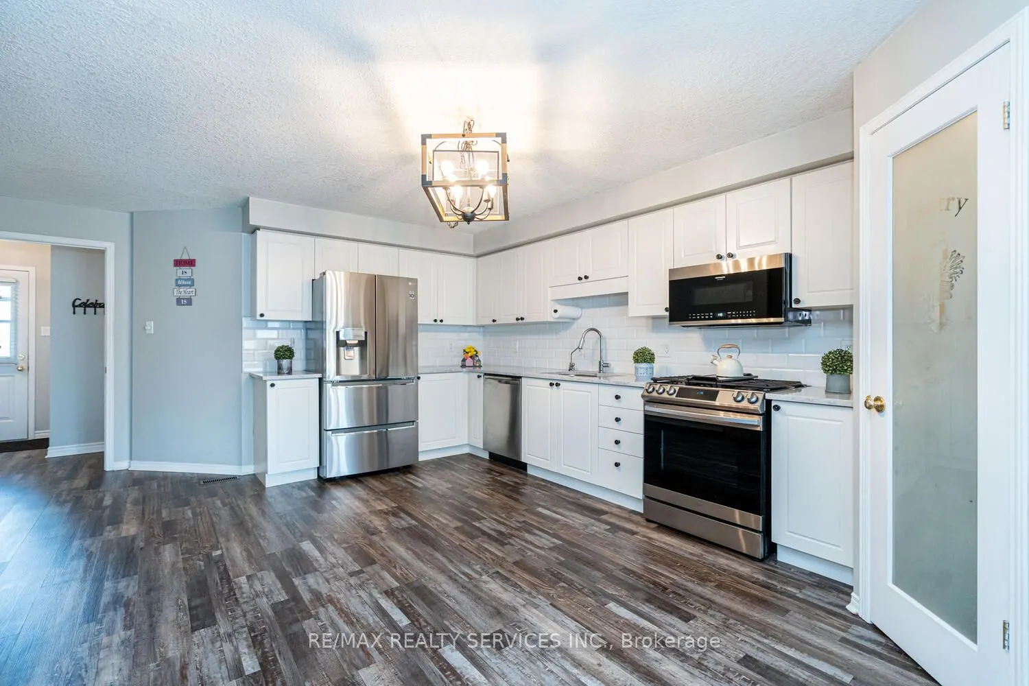 73 Montgomery Boulevard