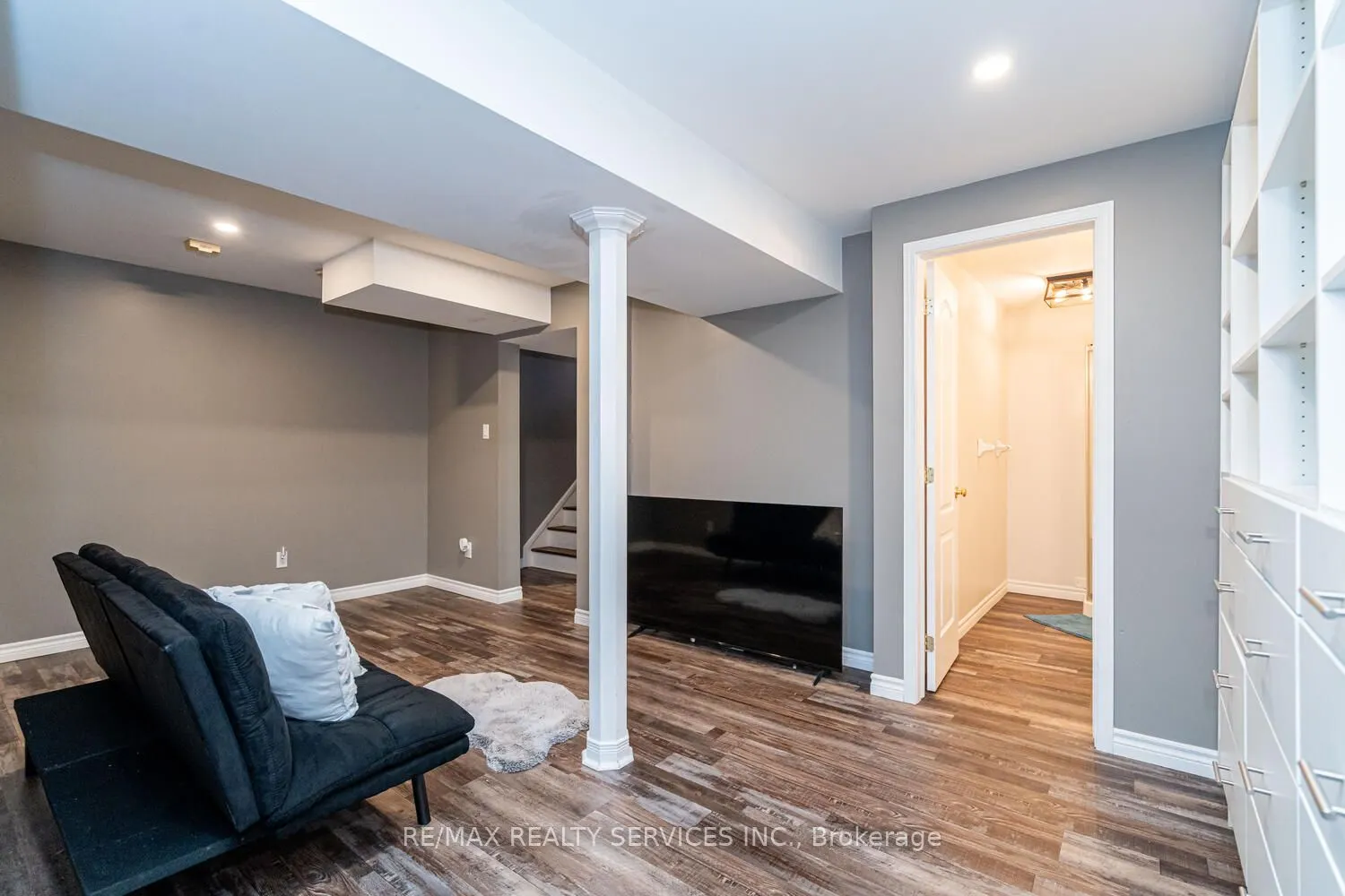 73 Montgomery Boulevard