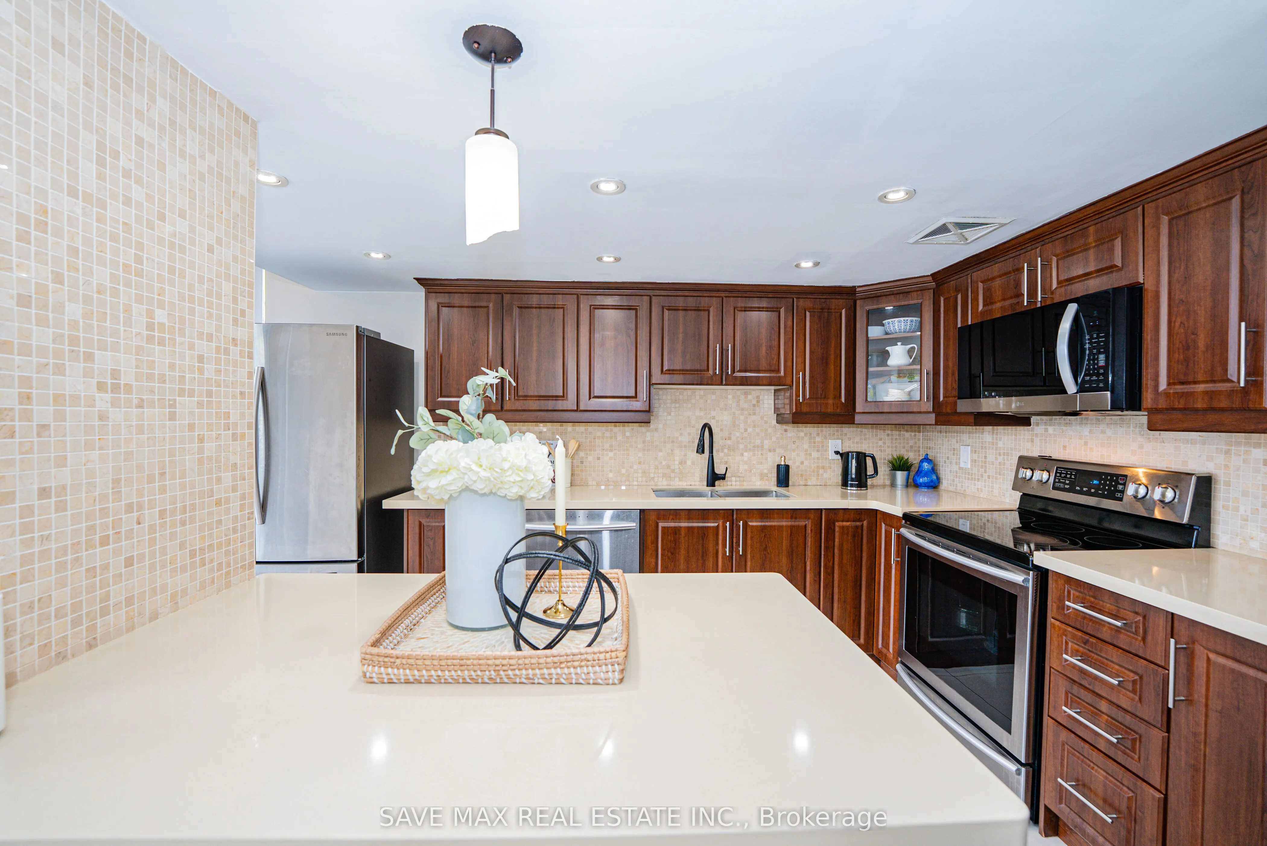 350 Webb Drive, #2207