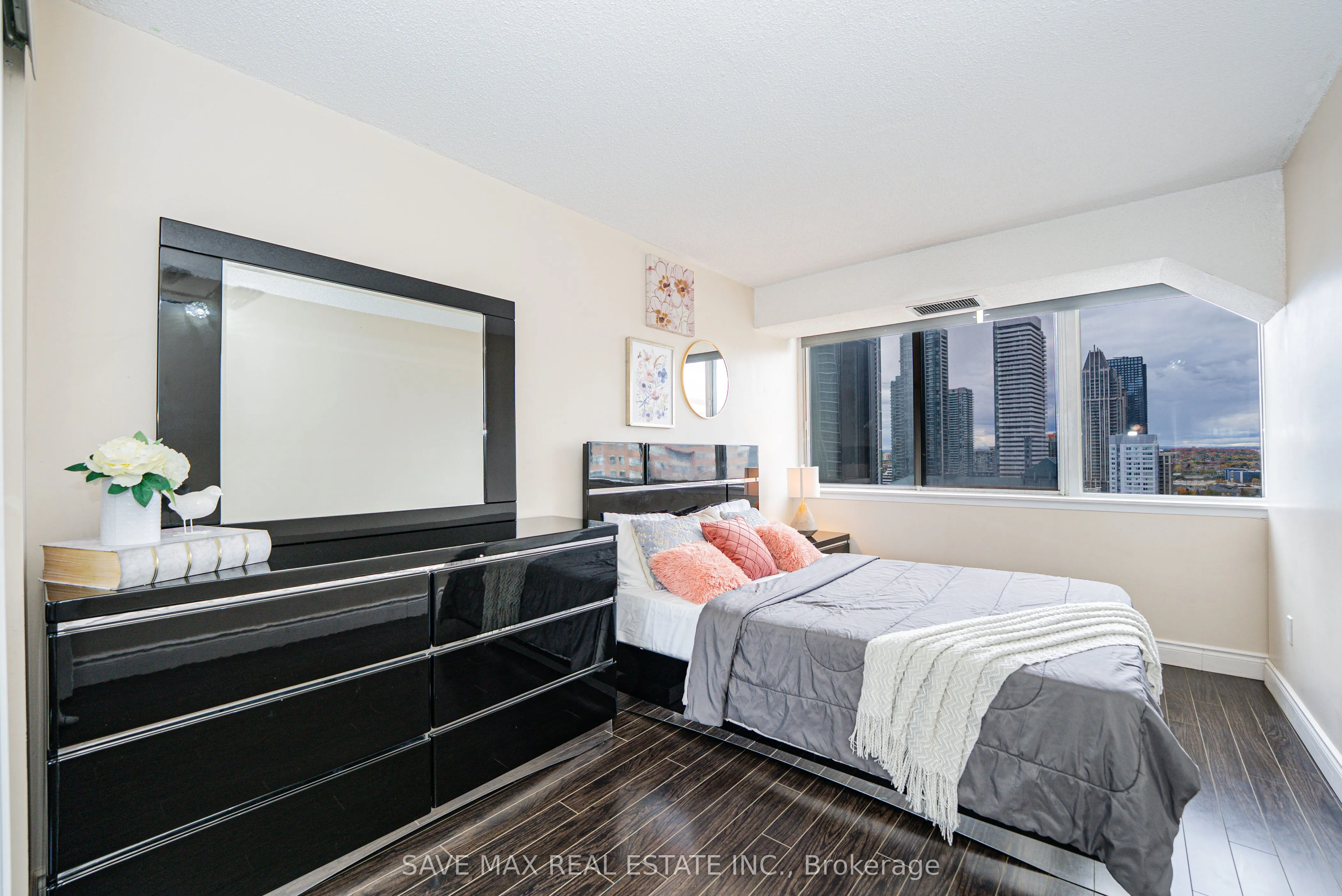 350 Webb Drive, #2207