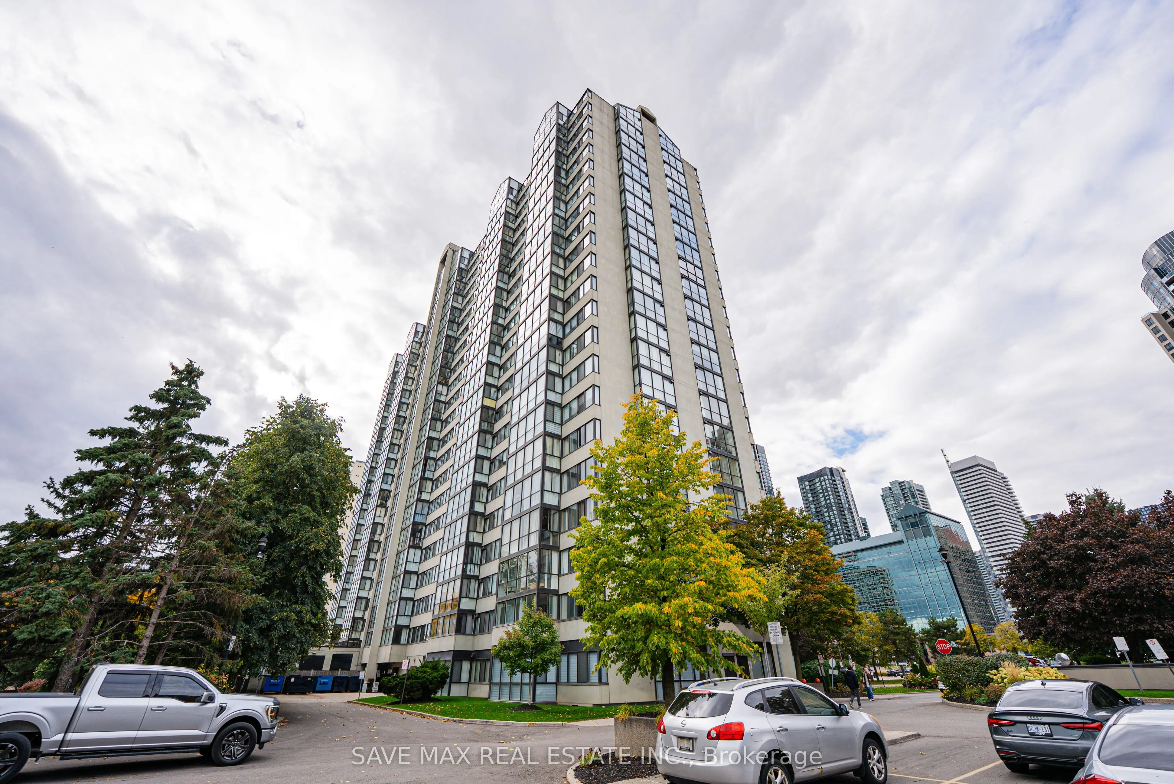 350 Webb Drive, #2207
