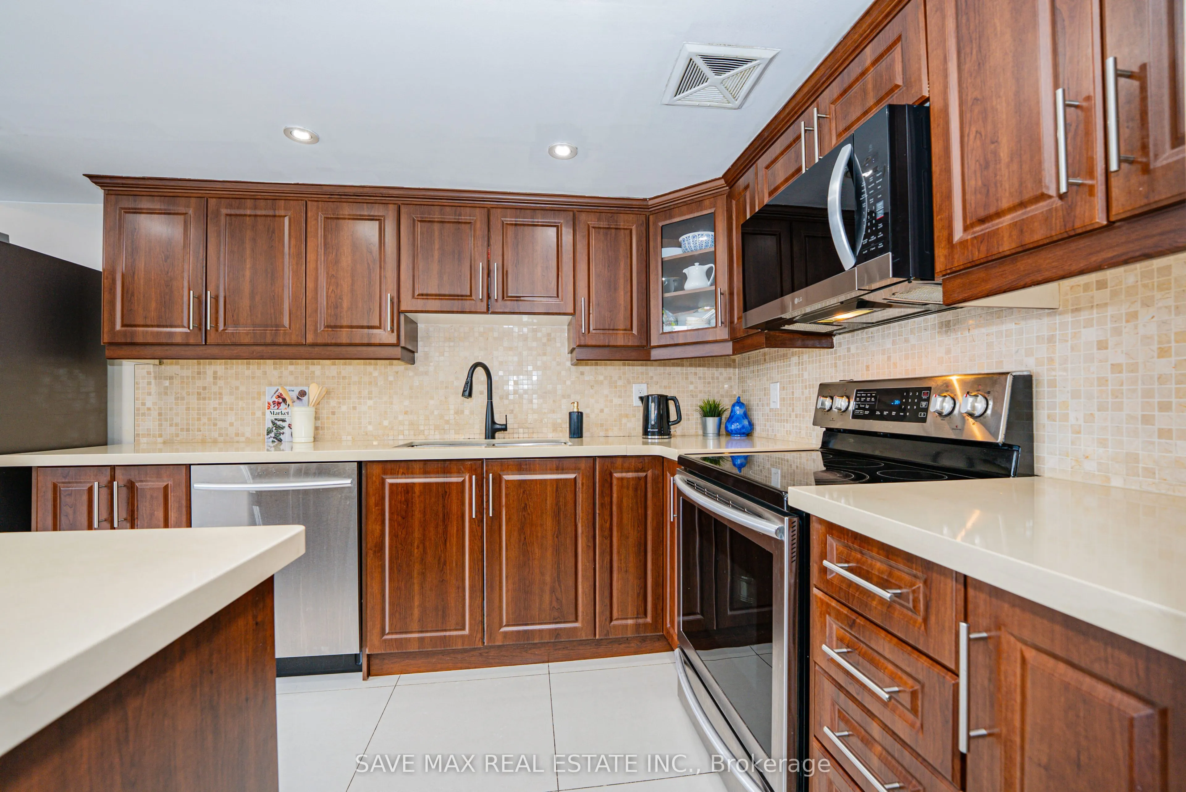 350 Webb Drive, #2207