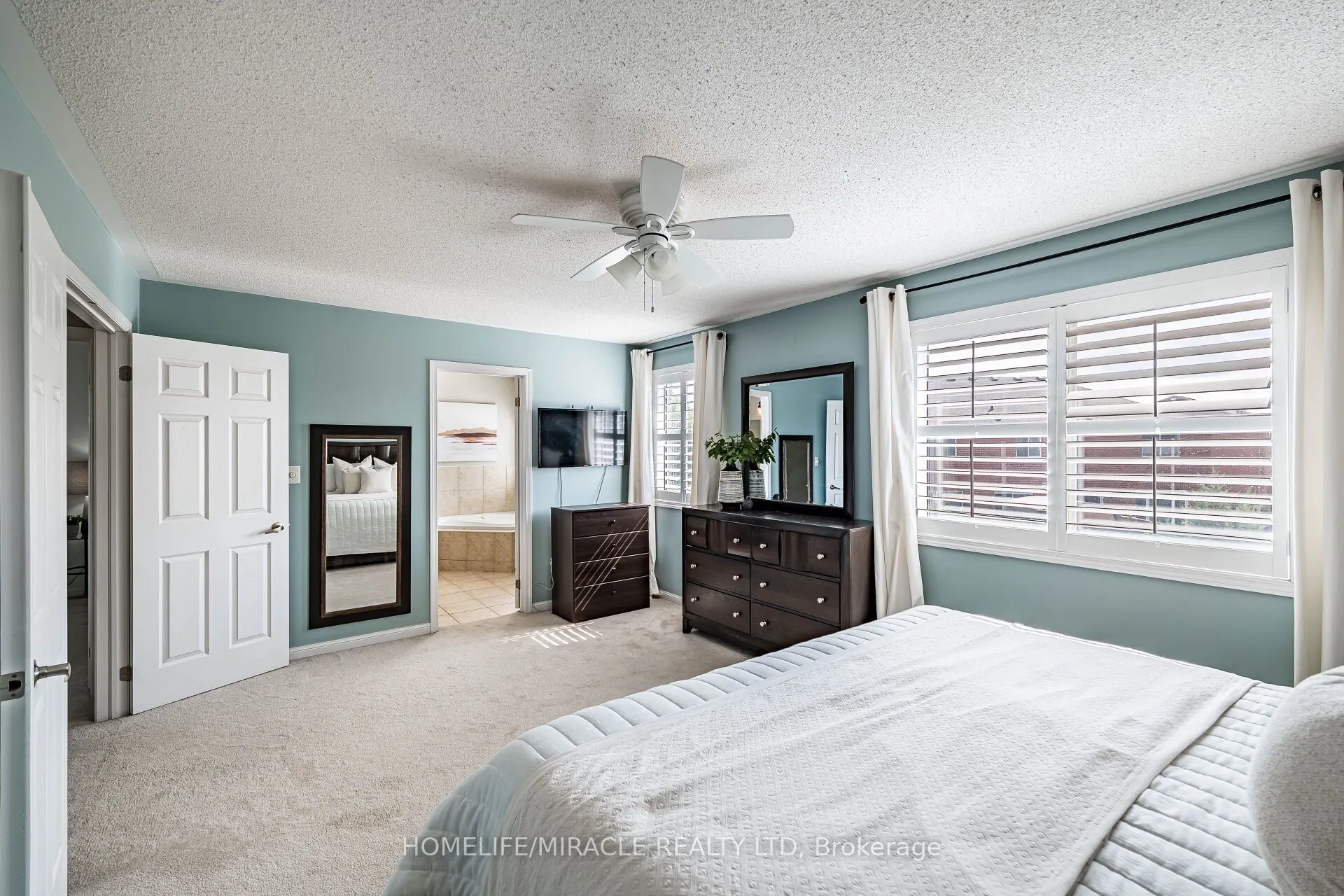 851 Bennett Boulevard