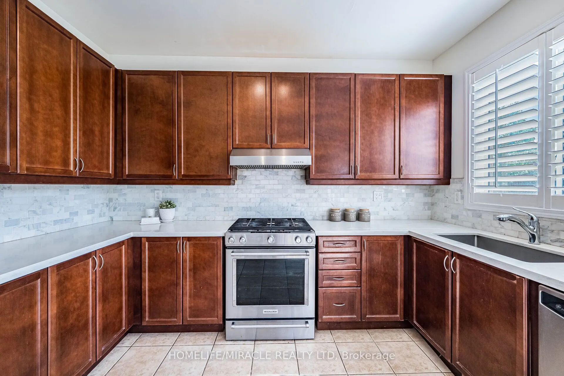 851 Bennett Boulevard