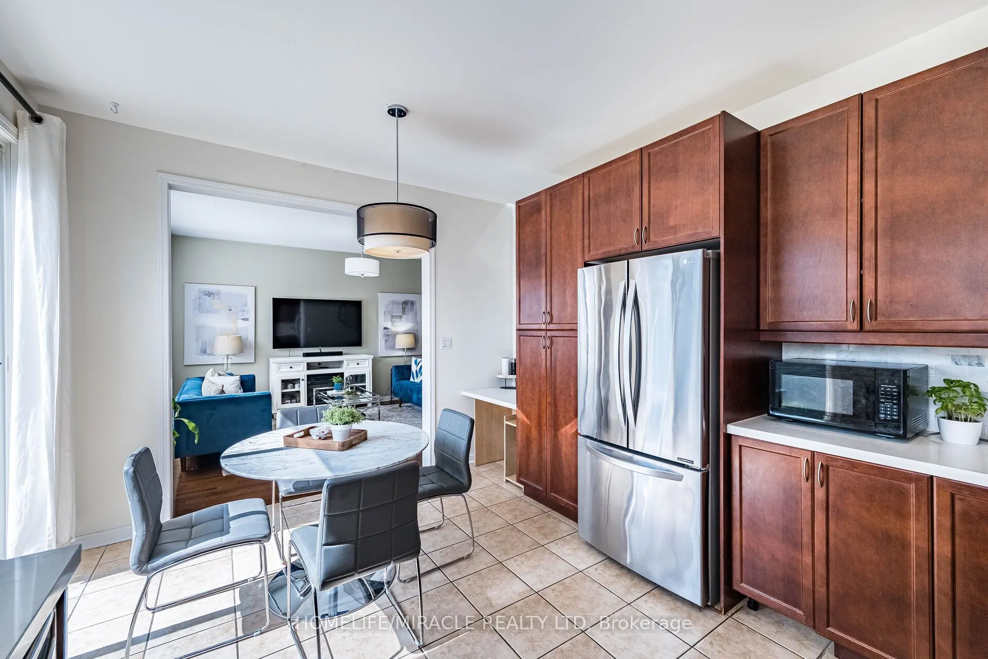 851 Bennett Boulevard