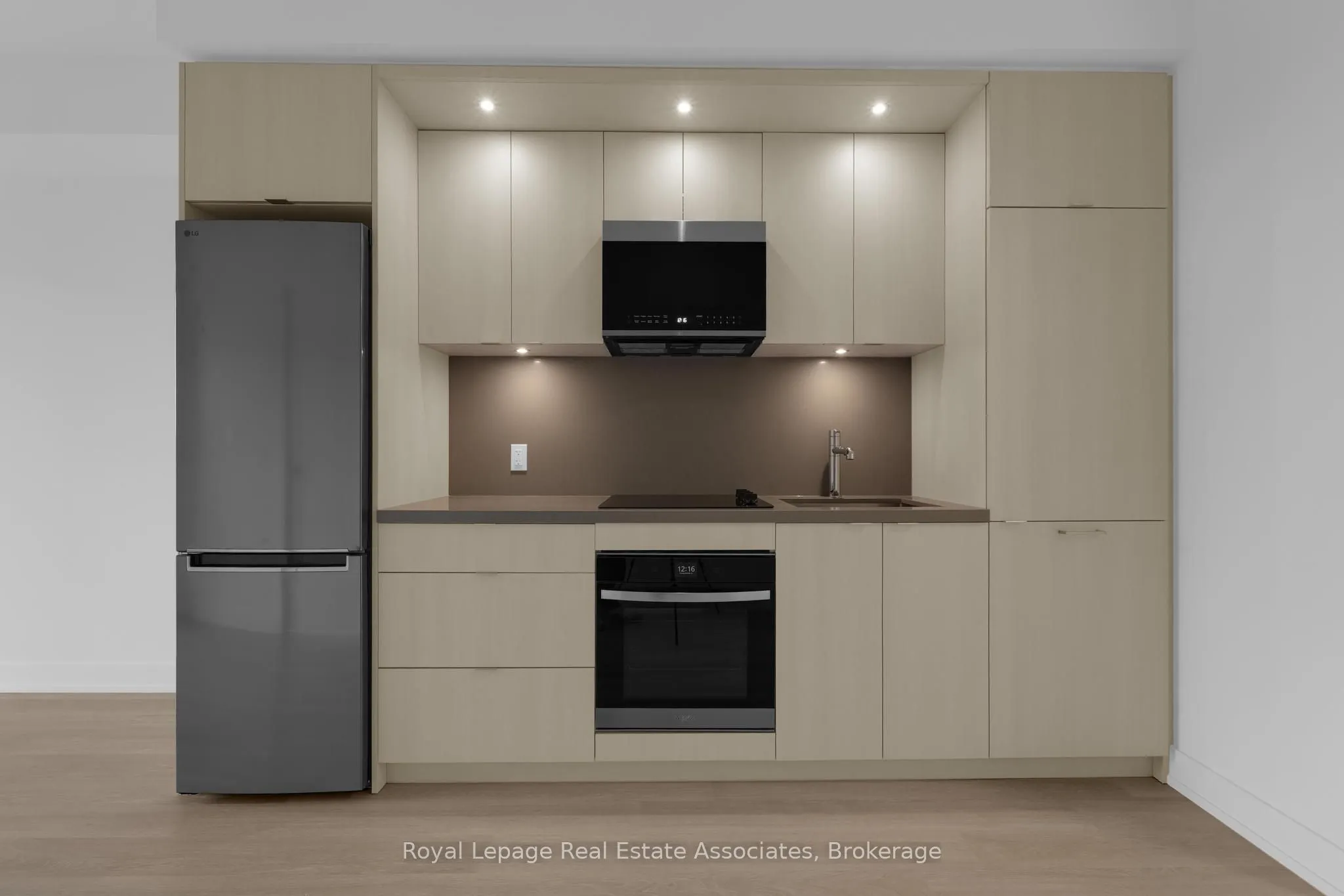 60 Central Park Roadway, #414