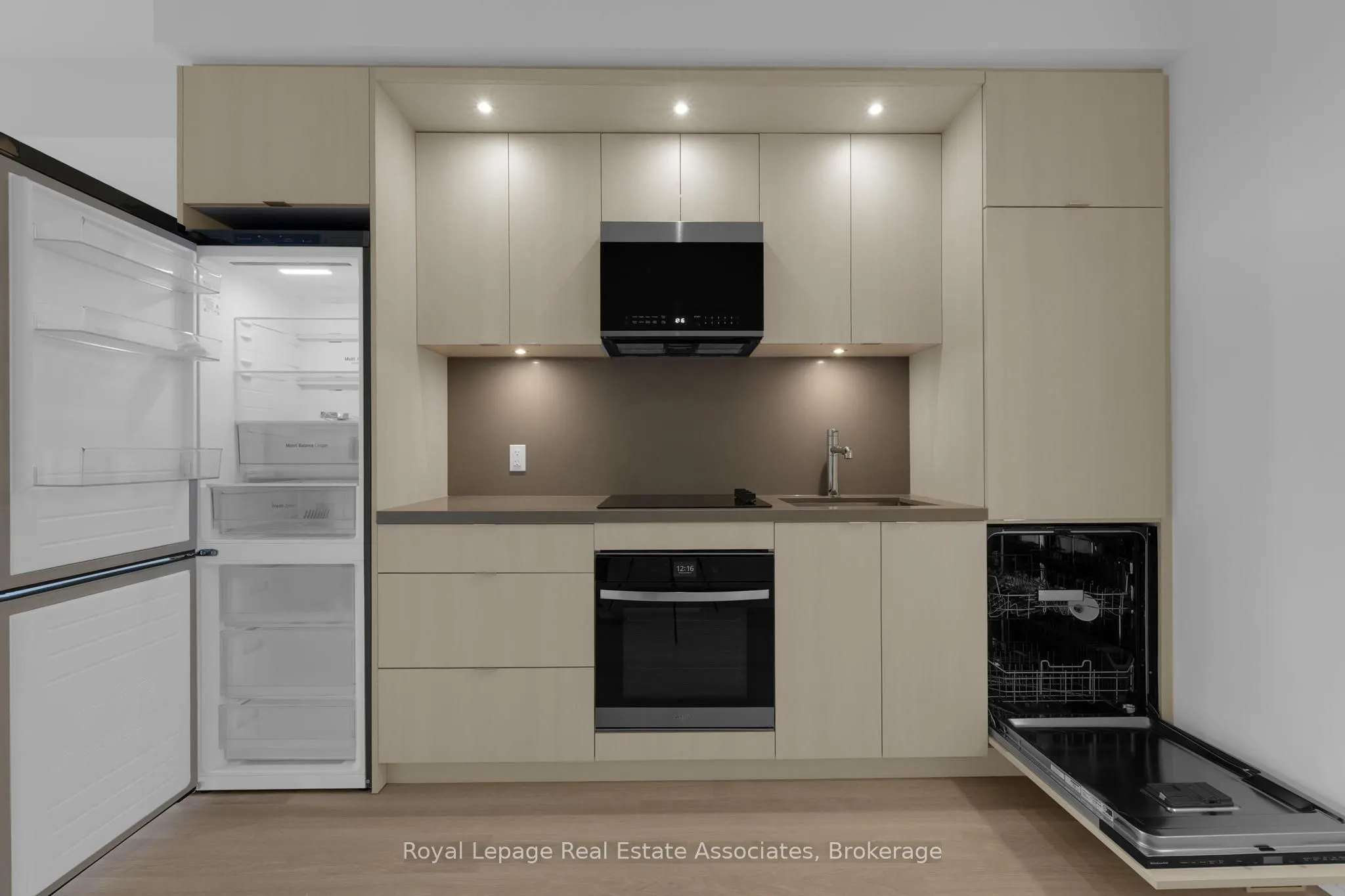 60 Central Park Roadway, #414