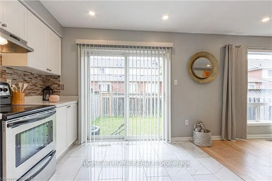 1407 Mcdermott Way N