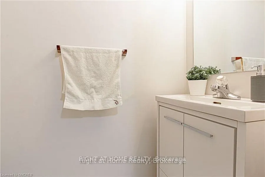 1407 Mcdermott Way N