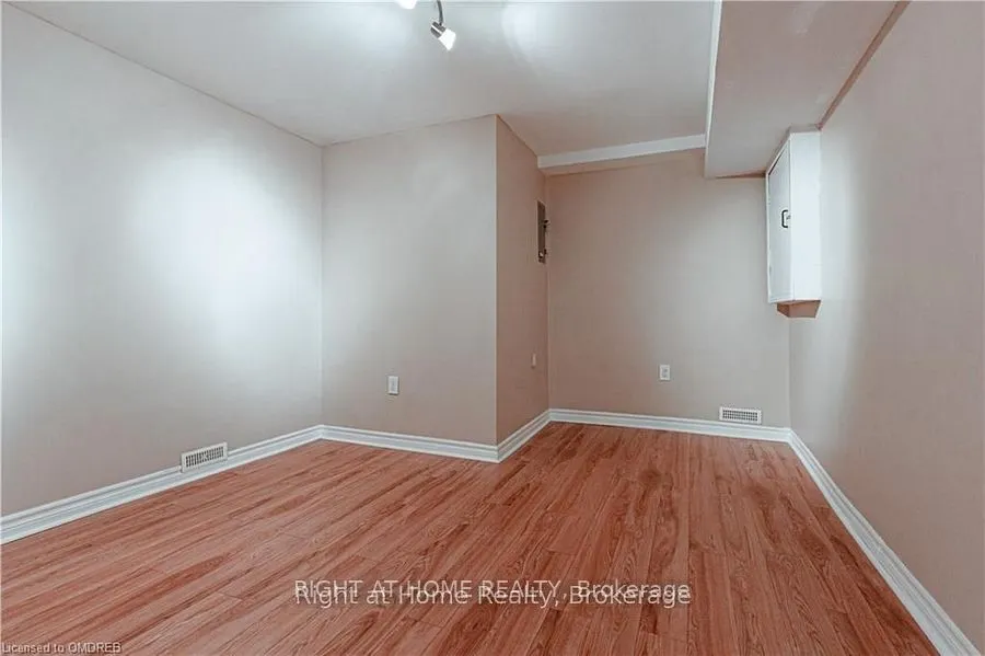 1407 Mcdermott Way N