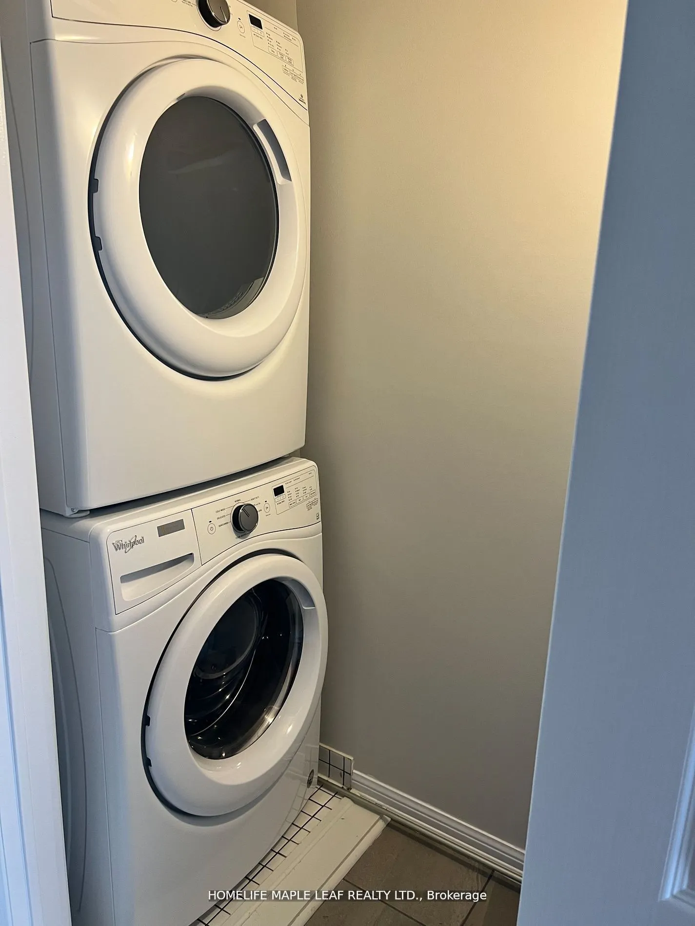 1 Beckenrose Court, #10