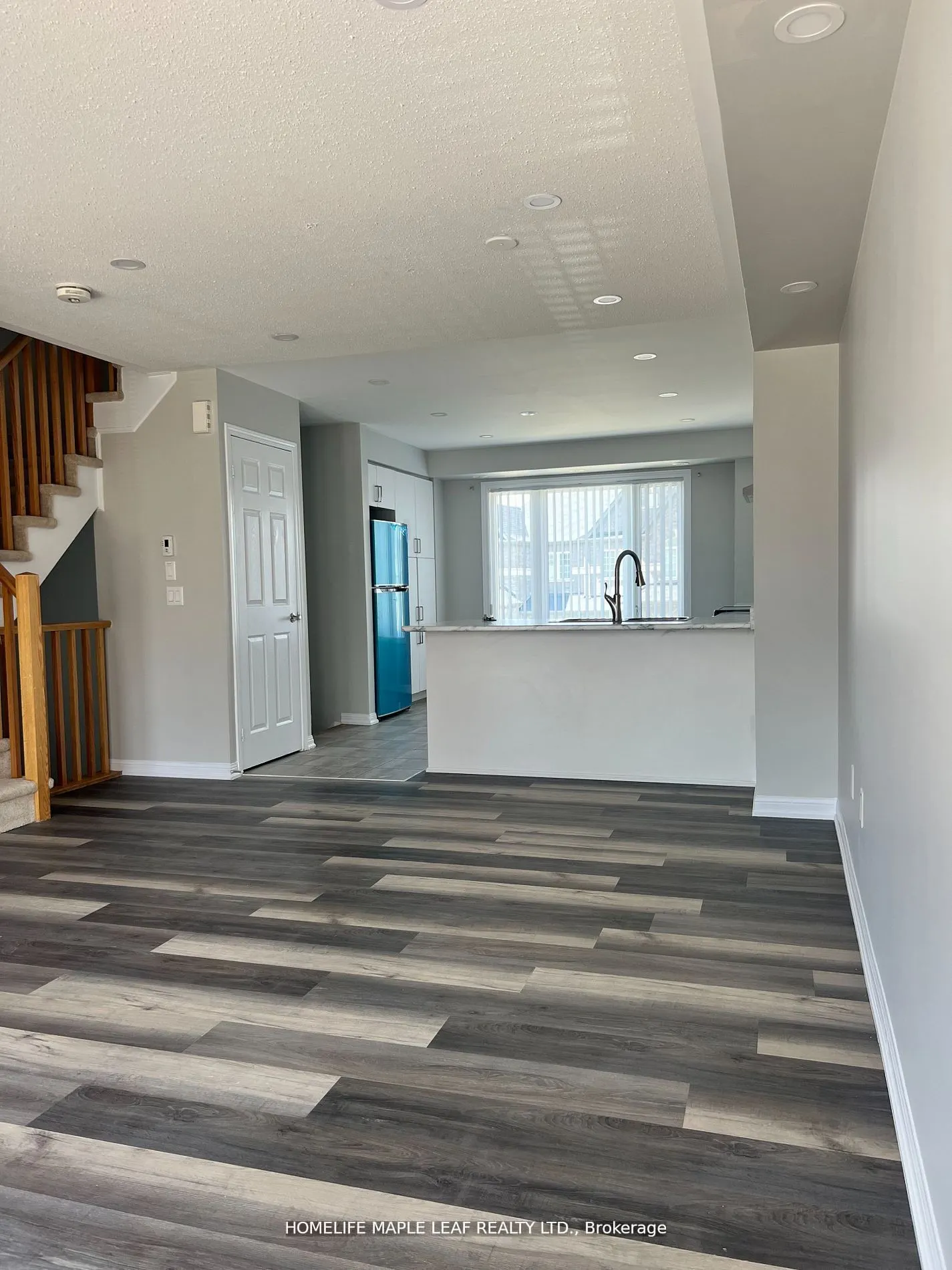 1 Beckenrose Court, #10