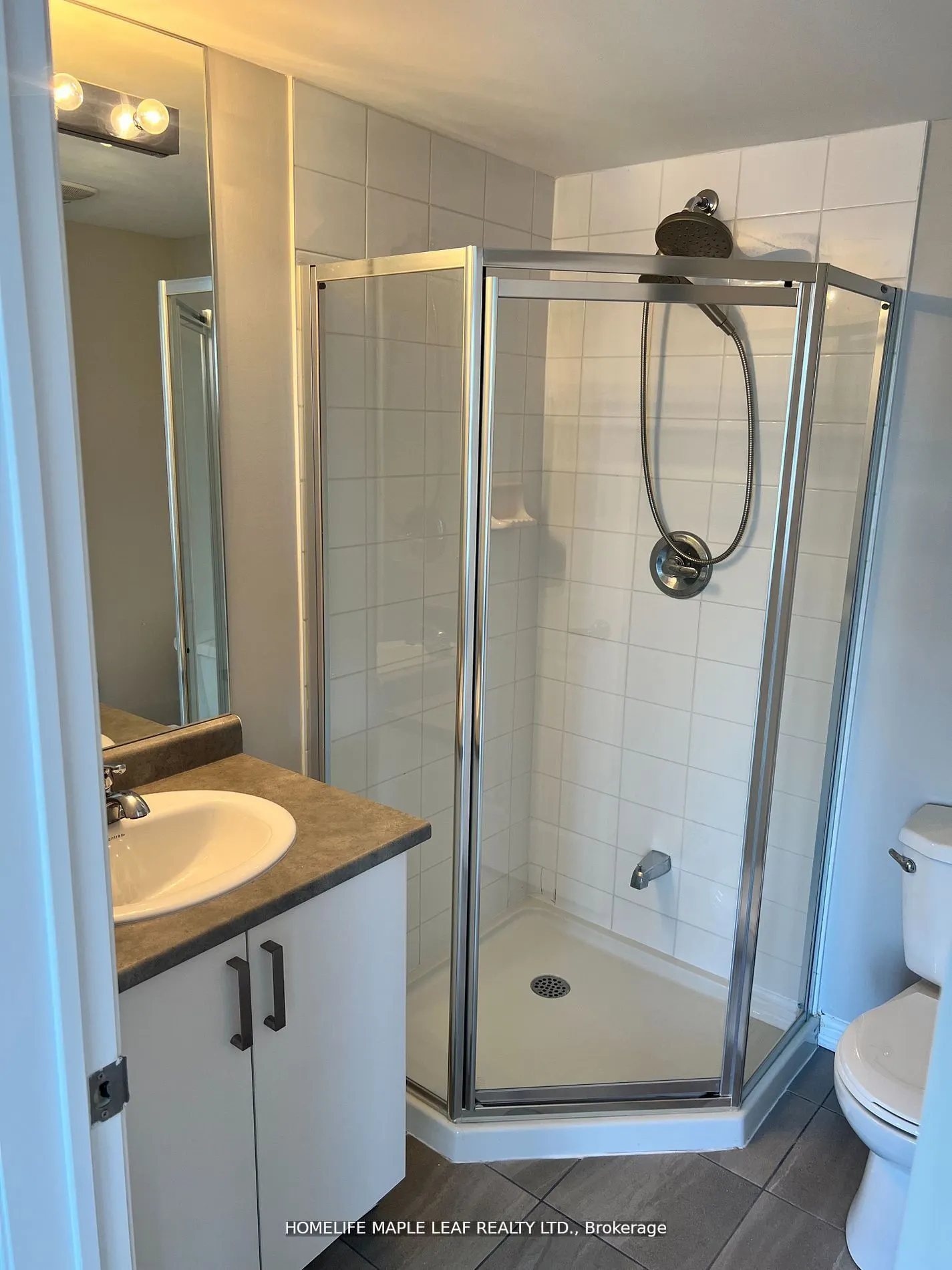 1 Beckenrose Court, #10