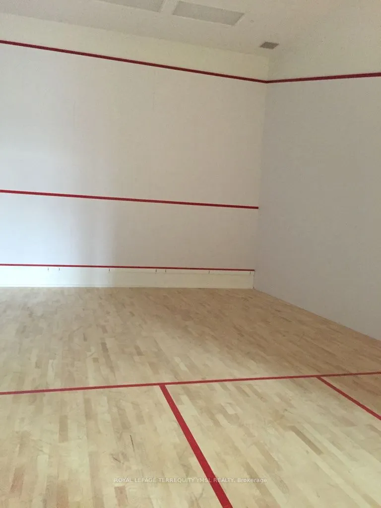 2200 Lakeshore Boulevard W, #2204