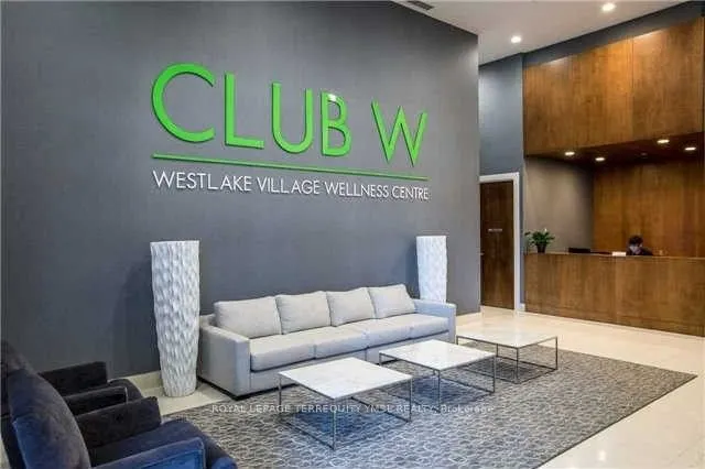 2200 Lakeshore Boulevard W, #2204