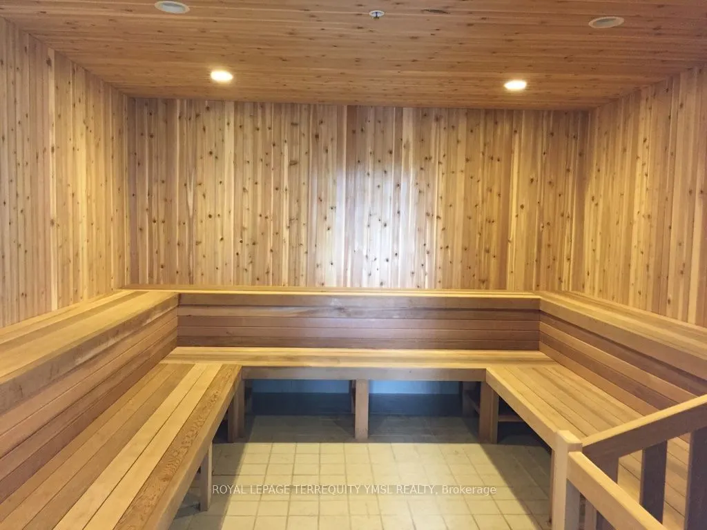 2200 Lakeshore Boulevard W, #2204